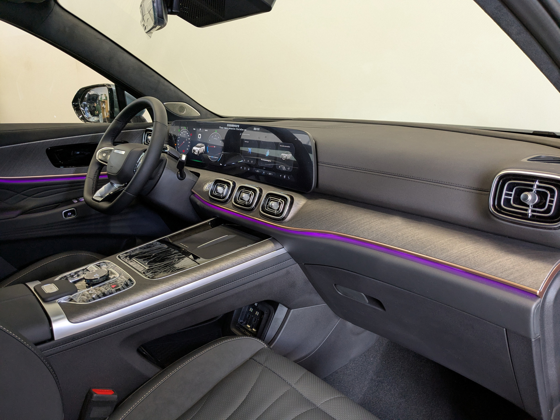 Фото JAECOO J8 Престиж 2.0T/249 7RT 4WD