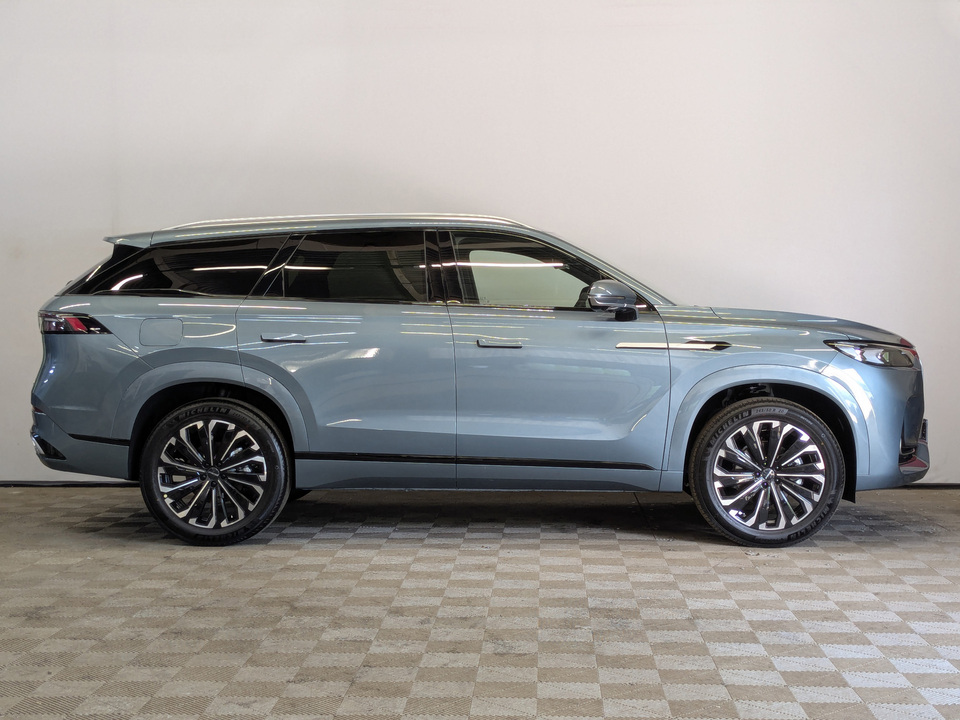 JAECOO J8 Престиж 2.0T/249 7RT 4WD
