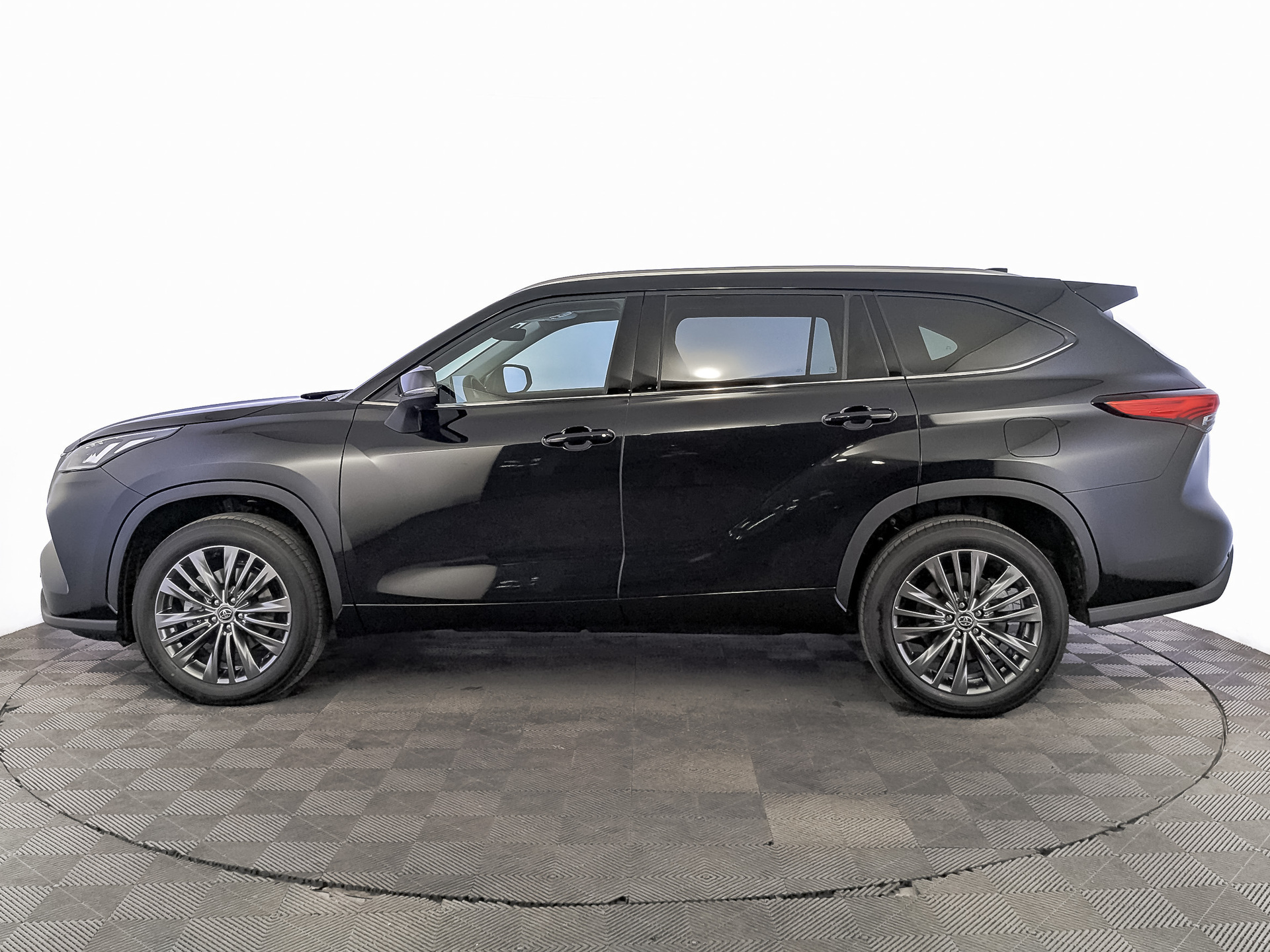 Фото Toyota Highlander Supreme 7 Seats 2.0T/248 4WD
