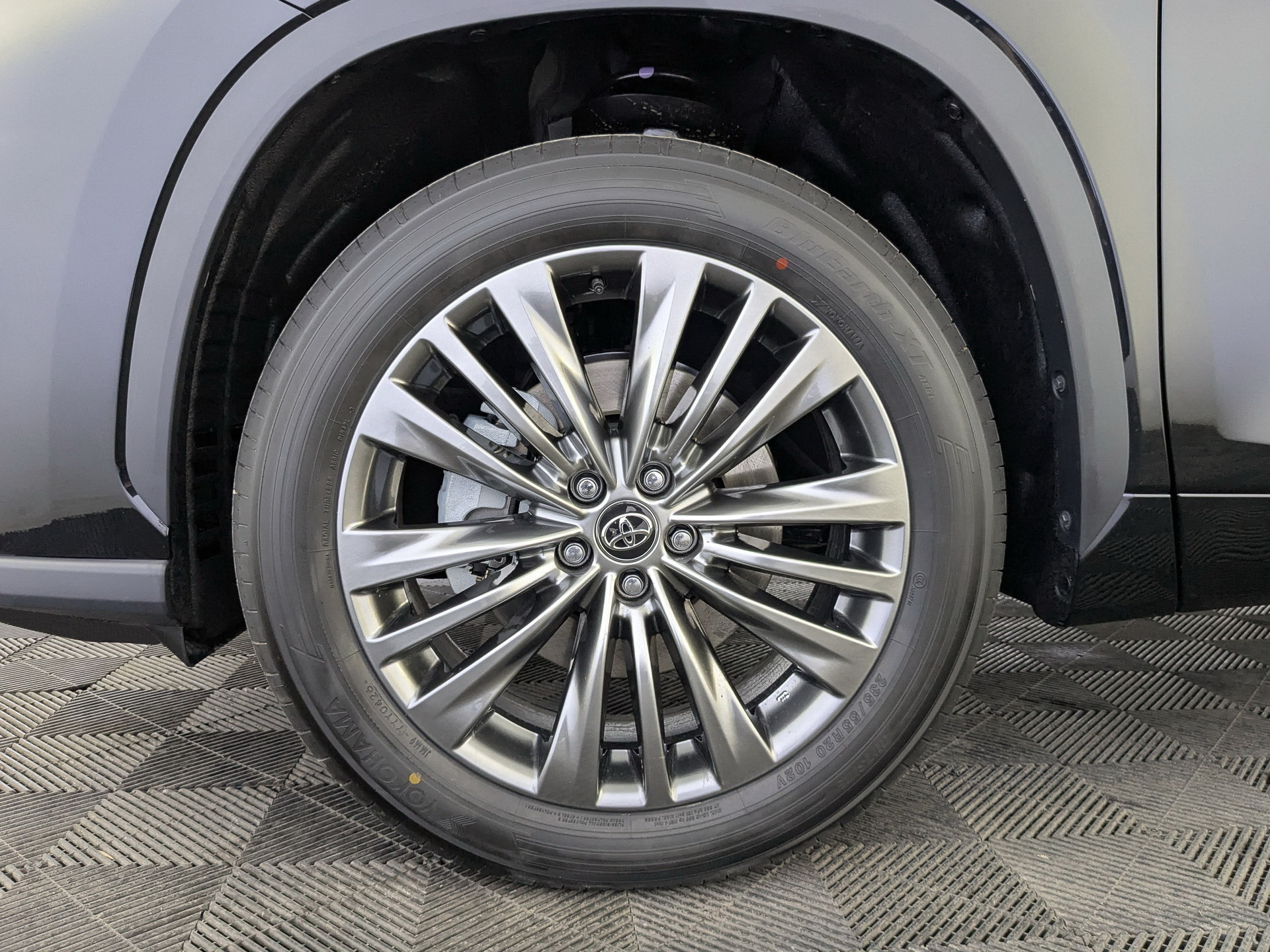 Фото Toyota Highlander Supreme 7 Seats 2.0T/248 4WD