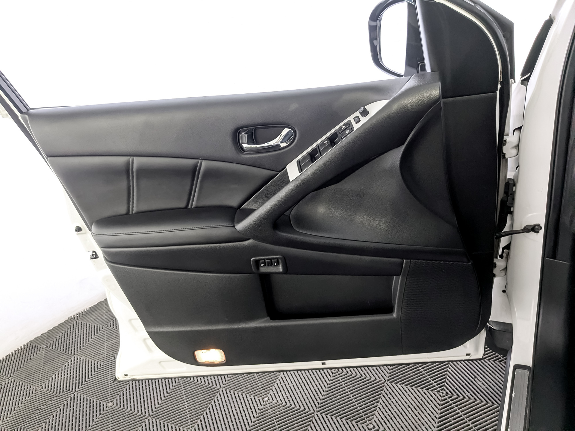 NISSAN Murano 3.50 (249 л.с), автомат, 2014, пробег 91 967 км