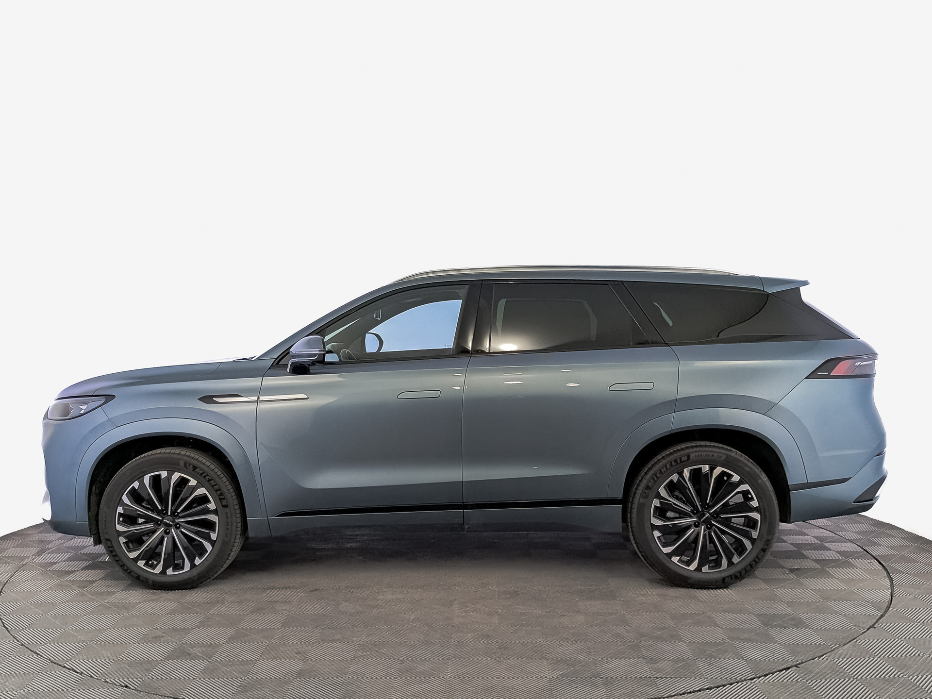 Фото JAECOO J8 Престиж 2.0T/249 7RT 4WD