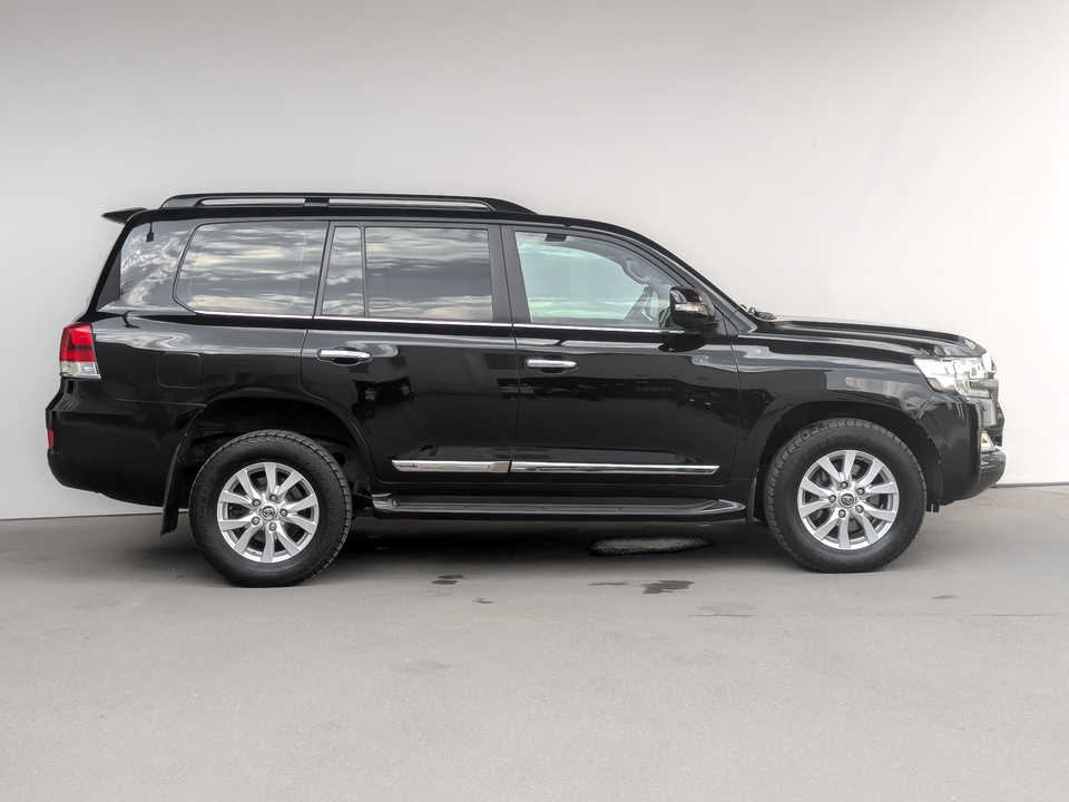 Toyota Land Cruiser 200