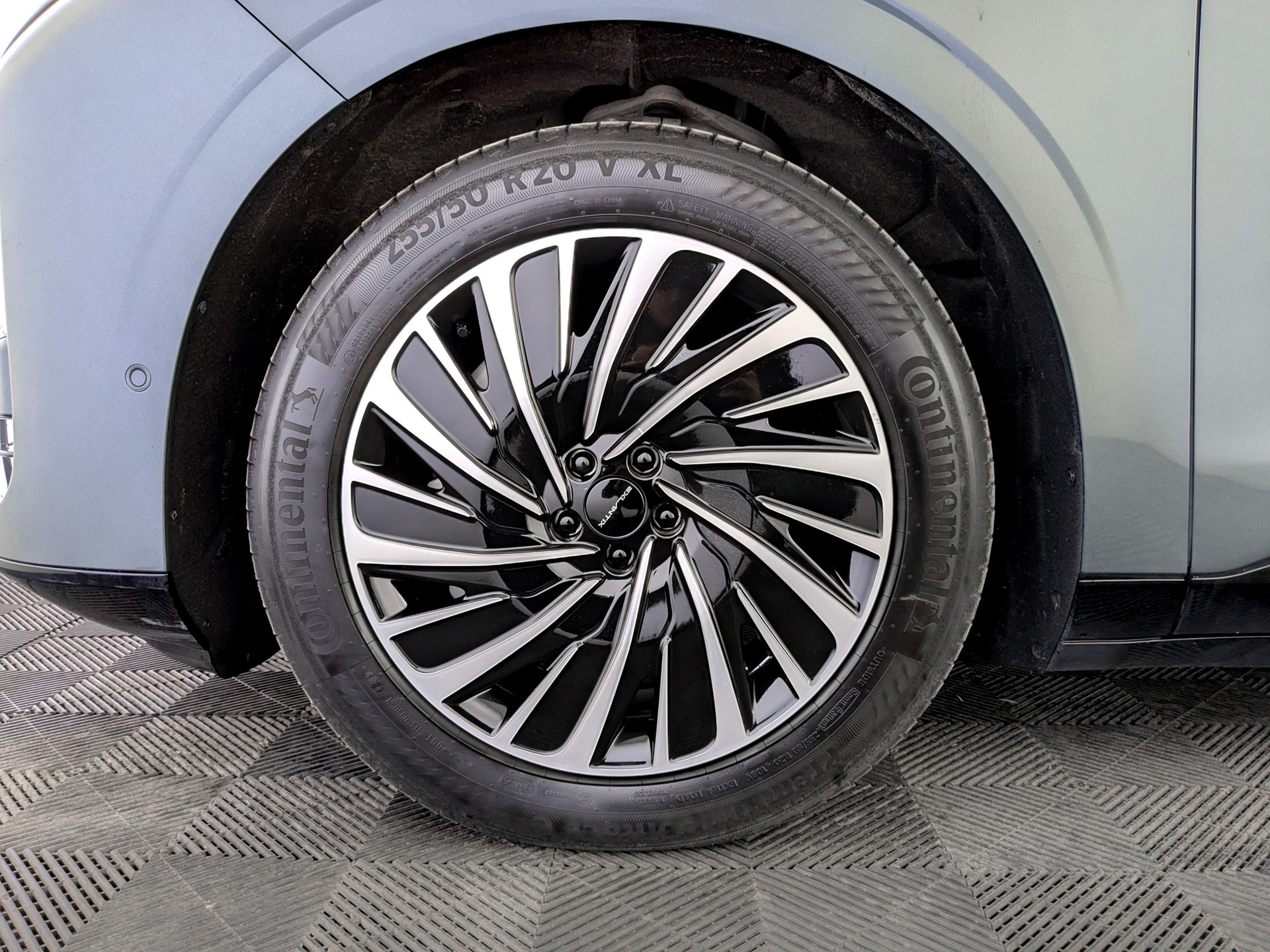 EXLANTIX ET 1.50 (190 л.с), автомат, 2025, пробег 26 241 км