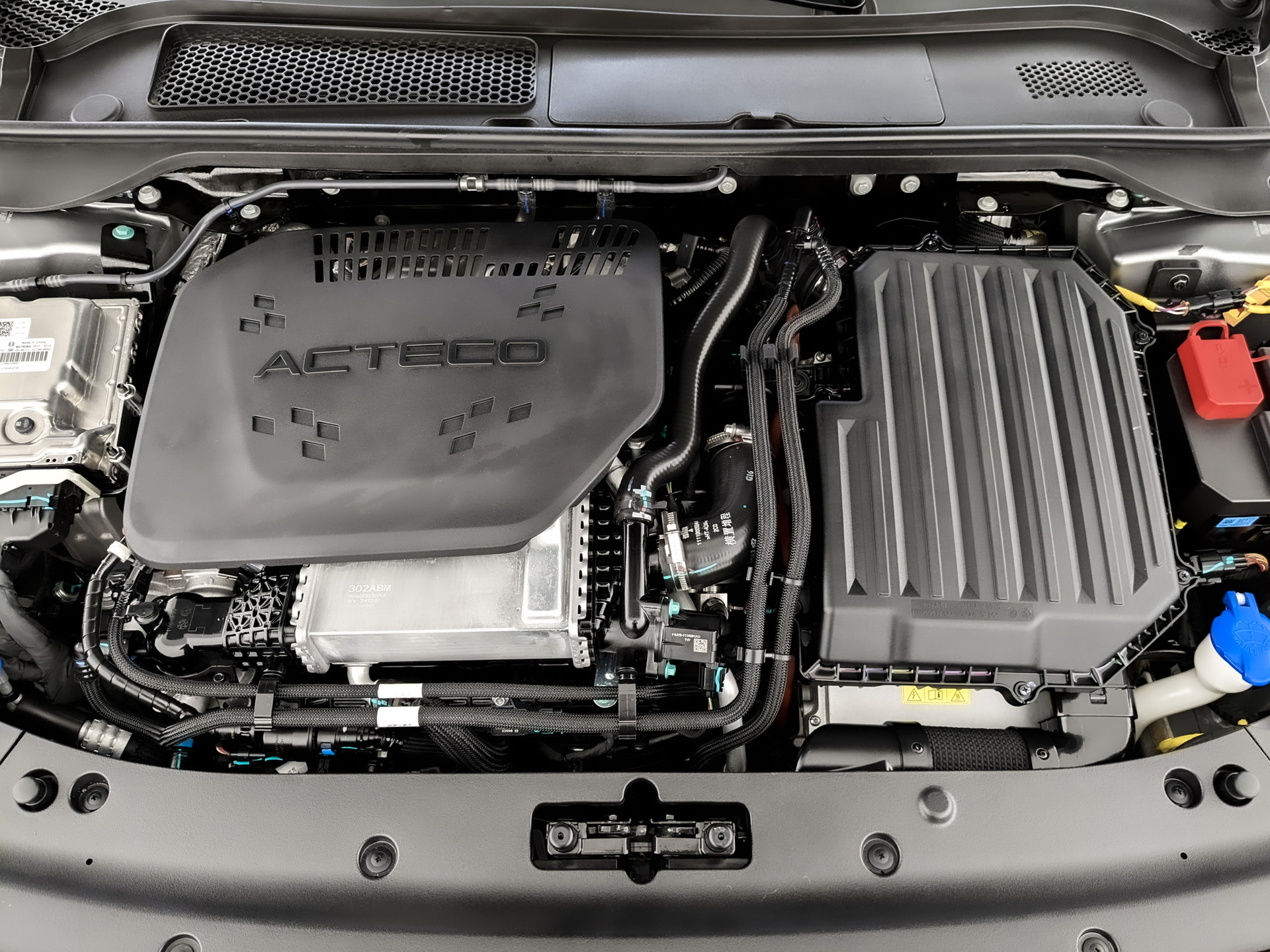 EXLANTIX ES 1.50 (190 л.с), автомат, 2025, пробег 10 454 км