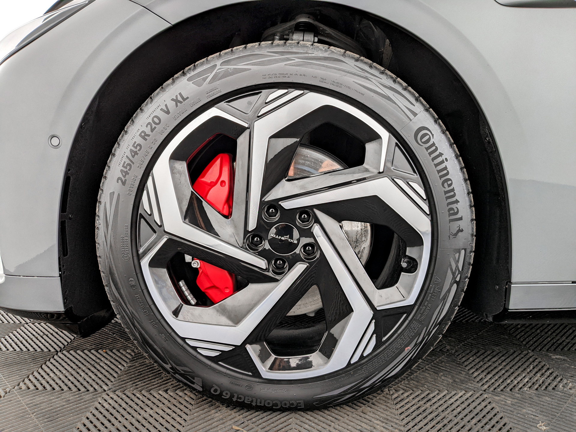 EXLANTIX ES 1.50 (190 л.с), автомат, 2025, пробег 10 454 км