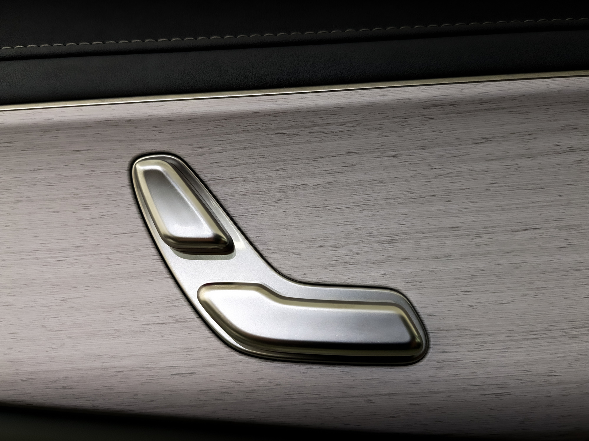 EXLANTIX ES 1.50 (190 л.с), автомат, 2025, пробег 10 454 км
