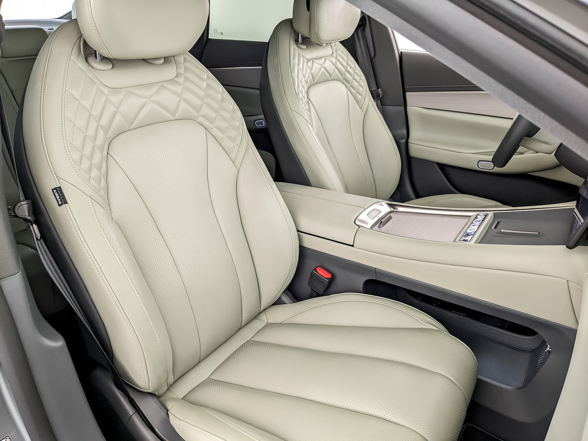 EXLANTIX ES 1.50 (190 л.с), автомат, 2025, пробег 10 454 км