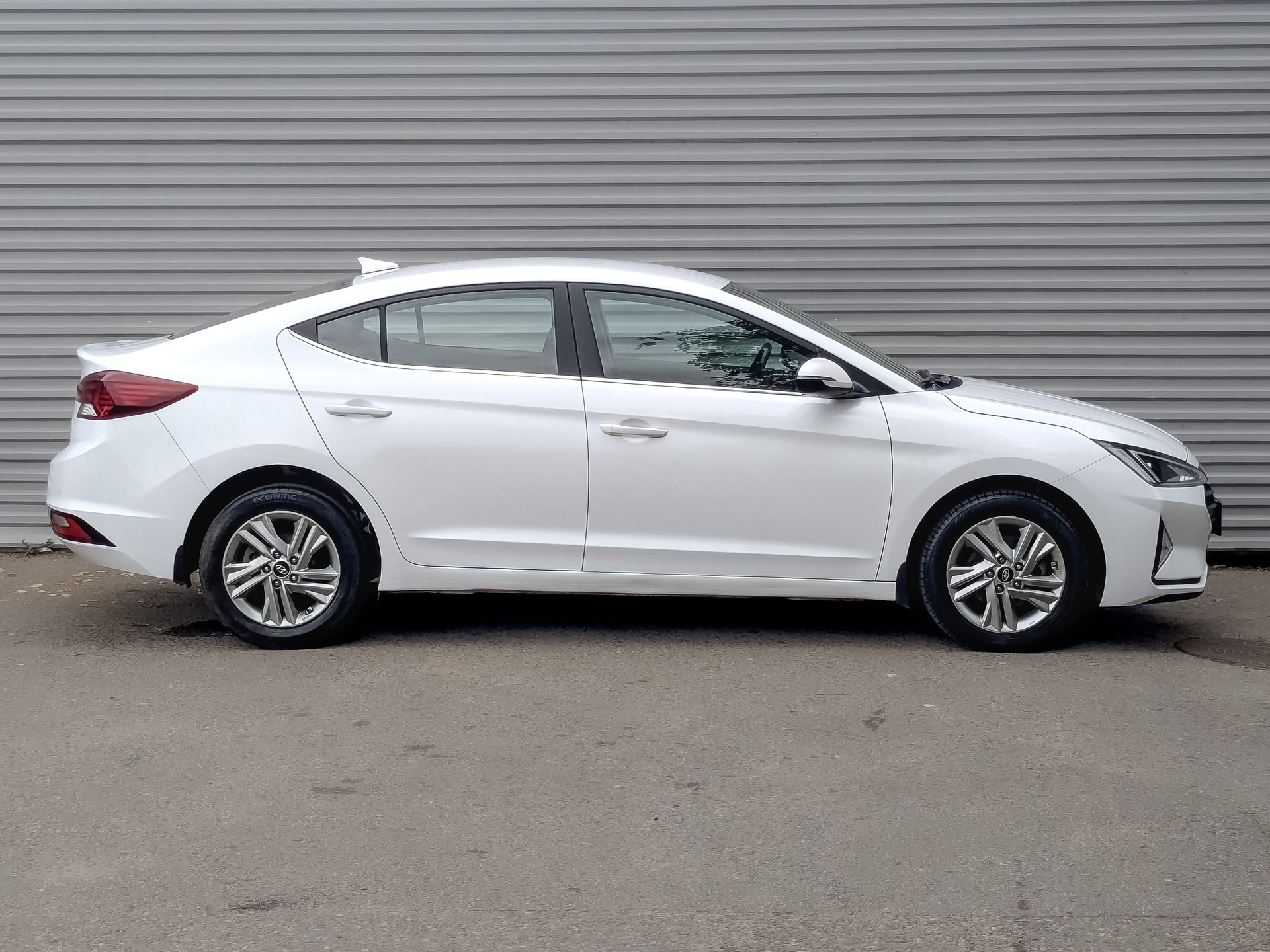 HYUNDAI Elantra 1.60 (128 л.с), автомат, 2020, пробег 144 254 км
