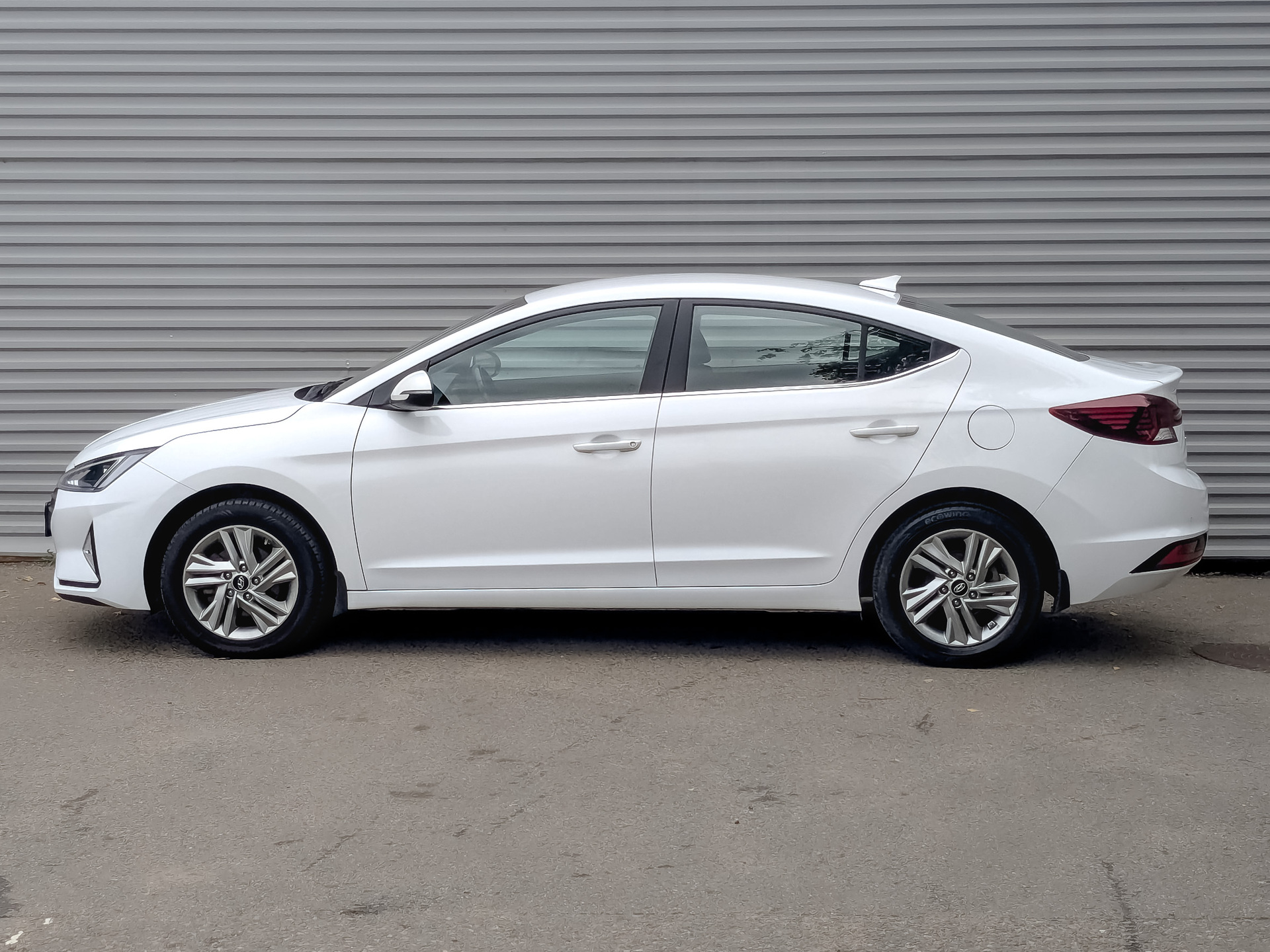 HYUNDAI Elantra 1.60 (128 л.с), автомат, 2020, пробег 144 254 км
