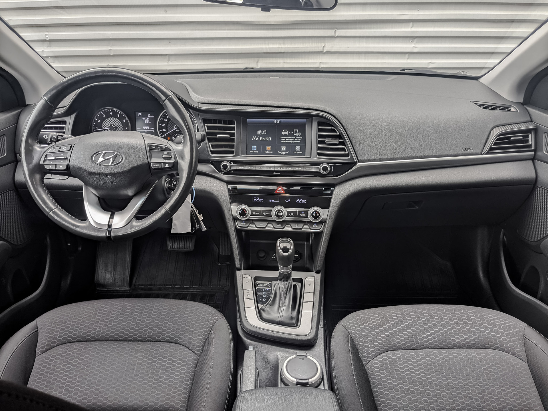 HYUNDAI Elantra 1.60 (128 л.с), автомат, 2020, пробег 144 254 км