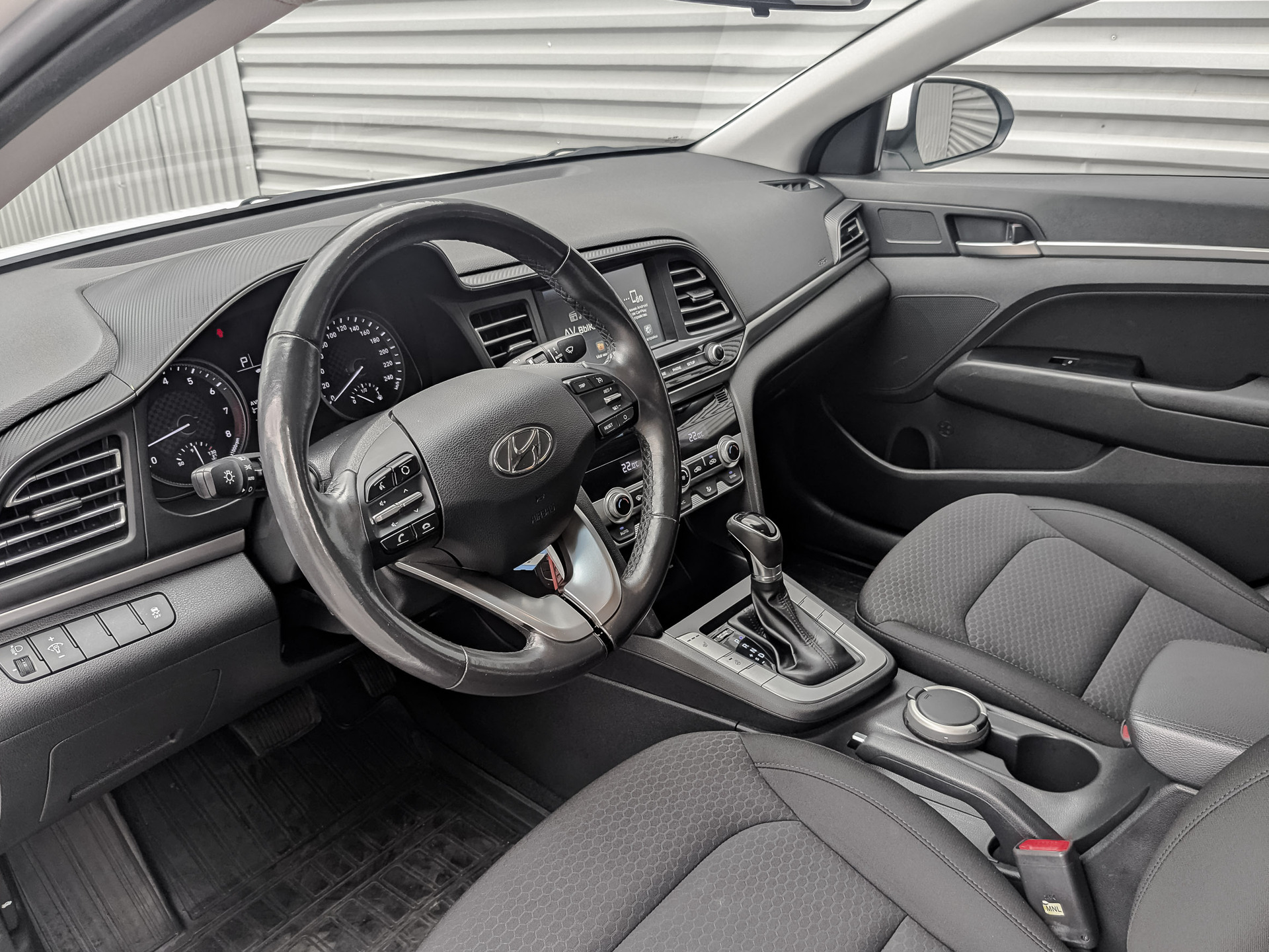 HYUNDAI Elantra 1.60 (128 л.с), автомат, 2020, пробег 144 254 км