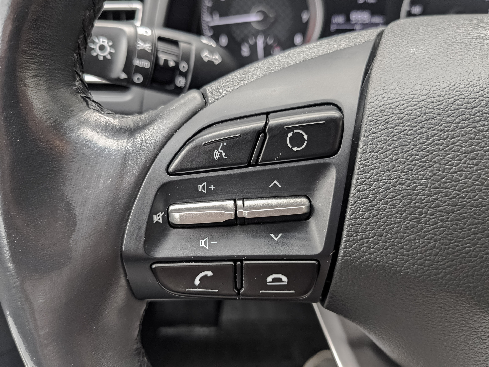 HYUNDAI Elantra 1.60 (128 л.с), автомат, 2020, пробег 144 254 км