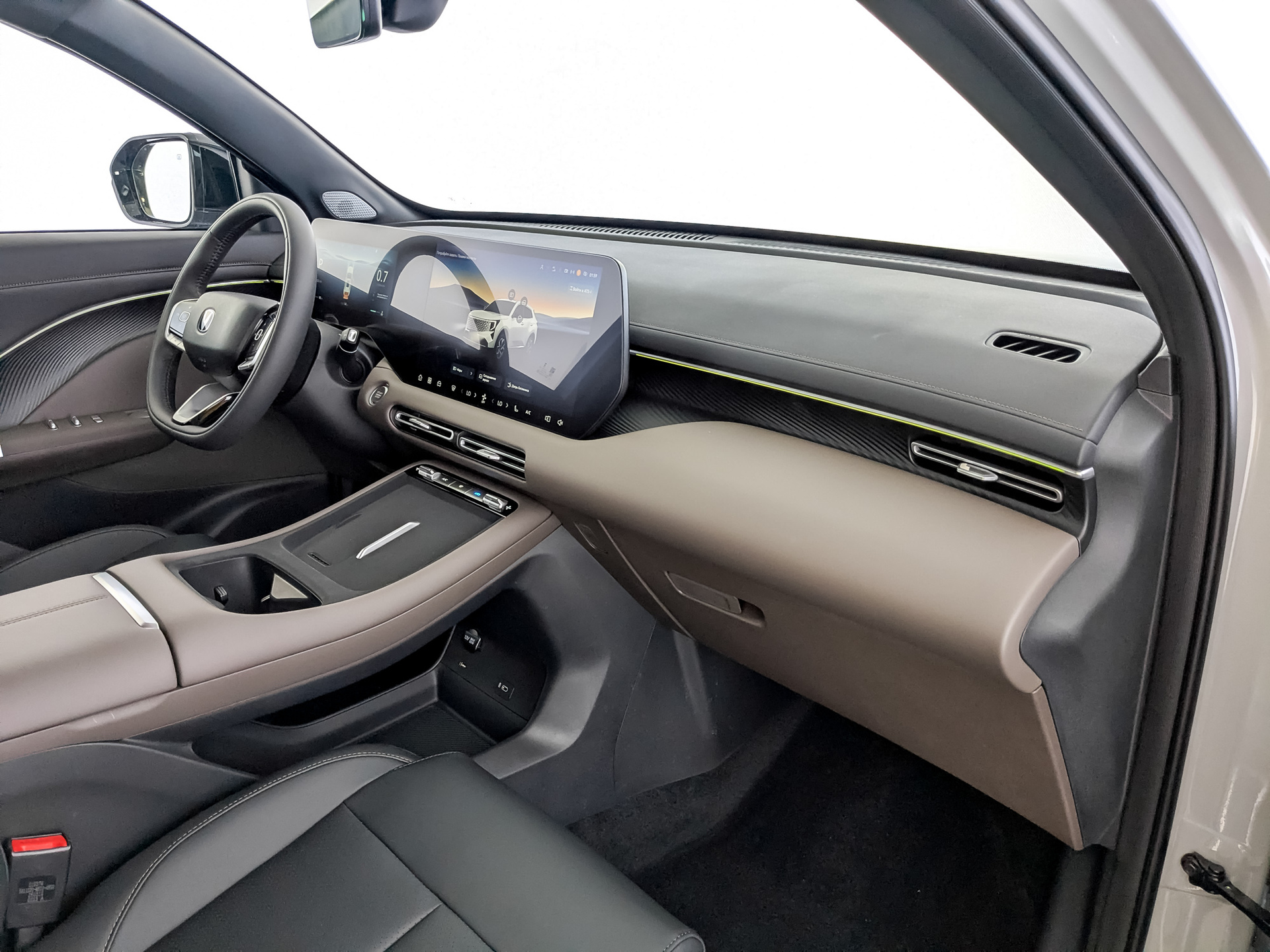 Фото Changan UNI-S Техно 1.5T/147 7RT Полный привод