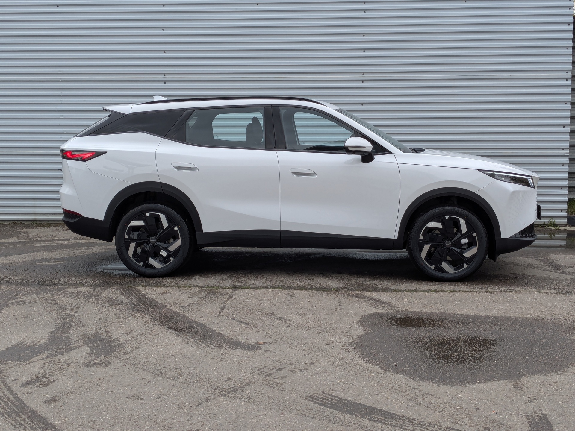 Фото Omoda C7 Стиль 1.6T/150 7RT 4WD