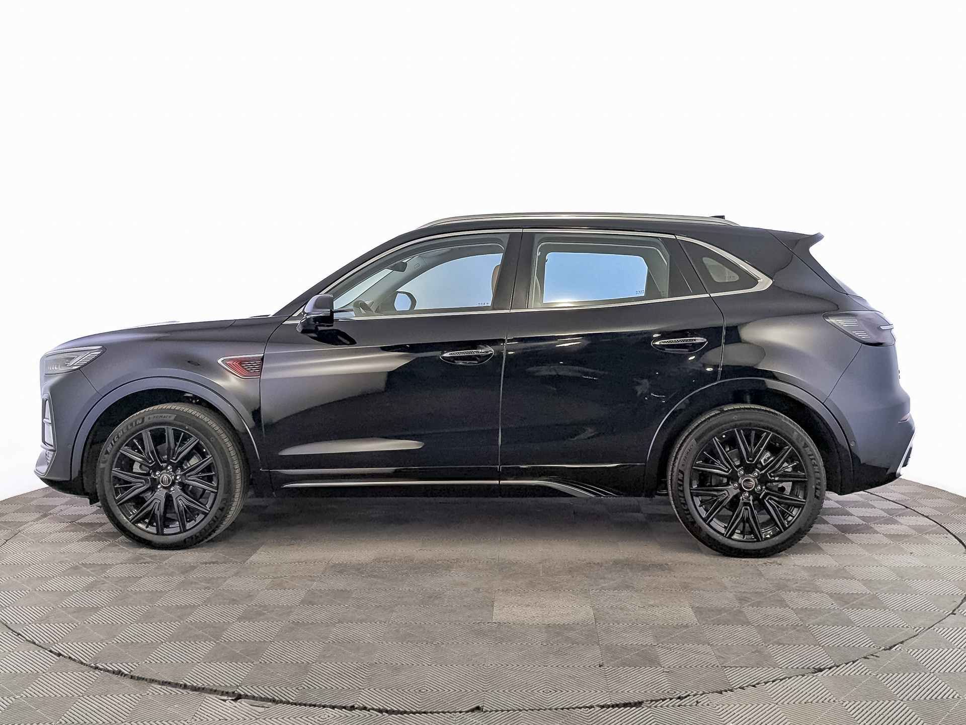 Фото Hongqi HS5 FL Deluxe  2.0T/245 8AT 4WD