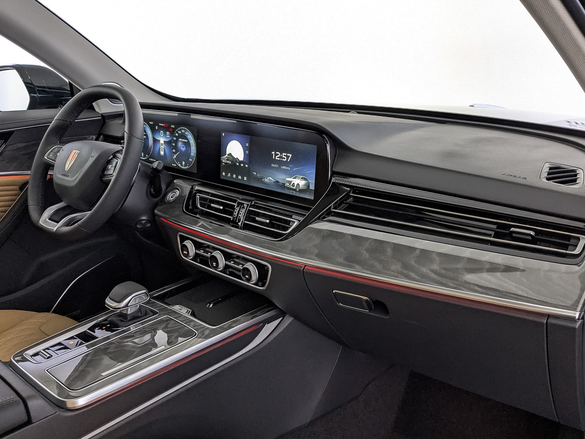 Фото Hongqi HS5 FL Deluxe  2.0T/245 8AT 4WD