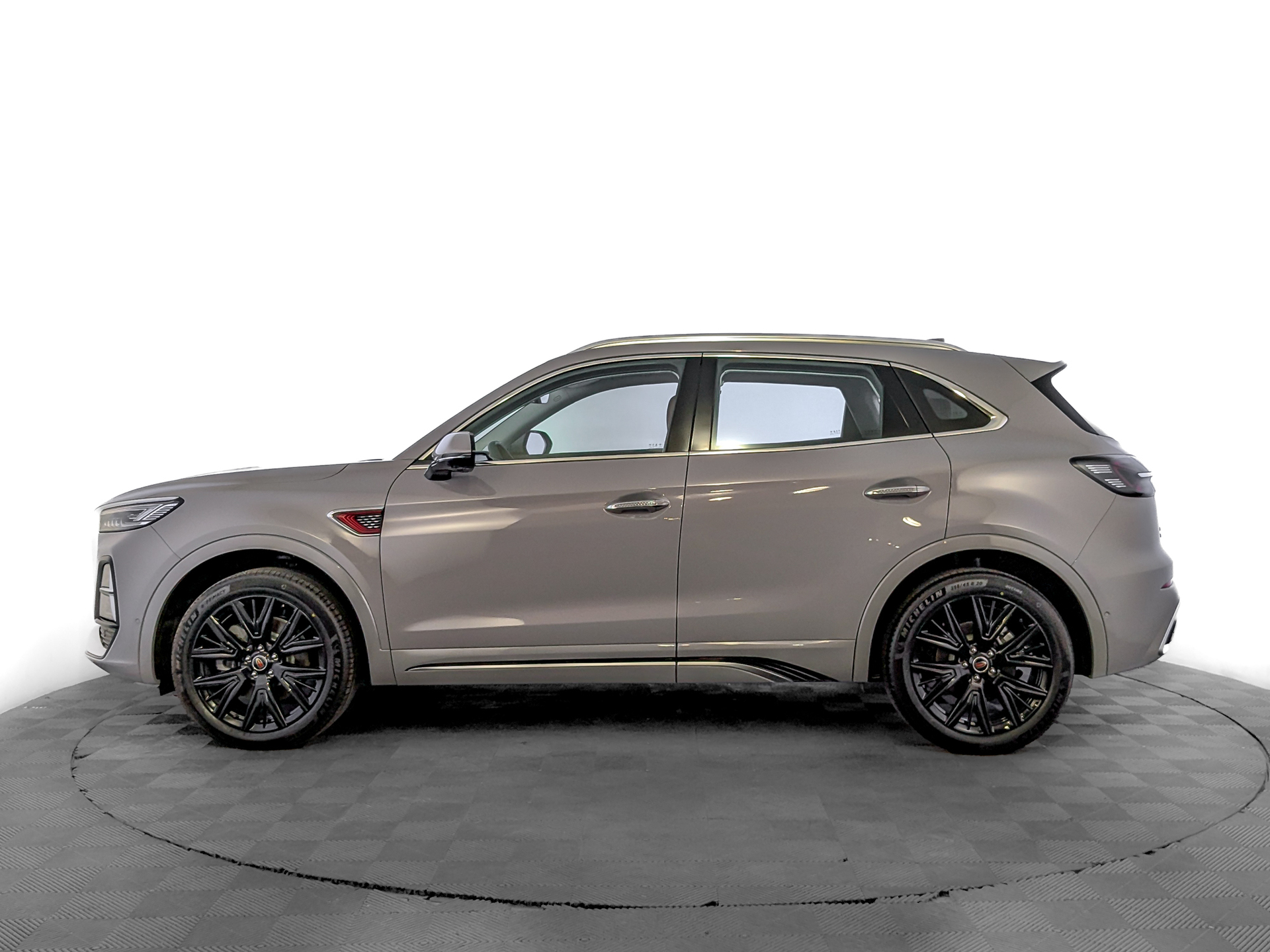 Фото Hongqi HS5 FL Deluxe  2.0T/245 8AT 4WD