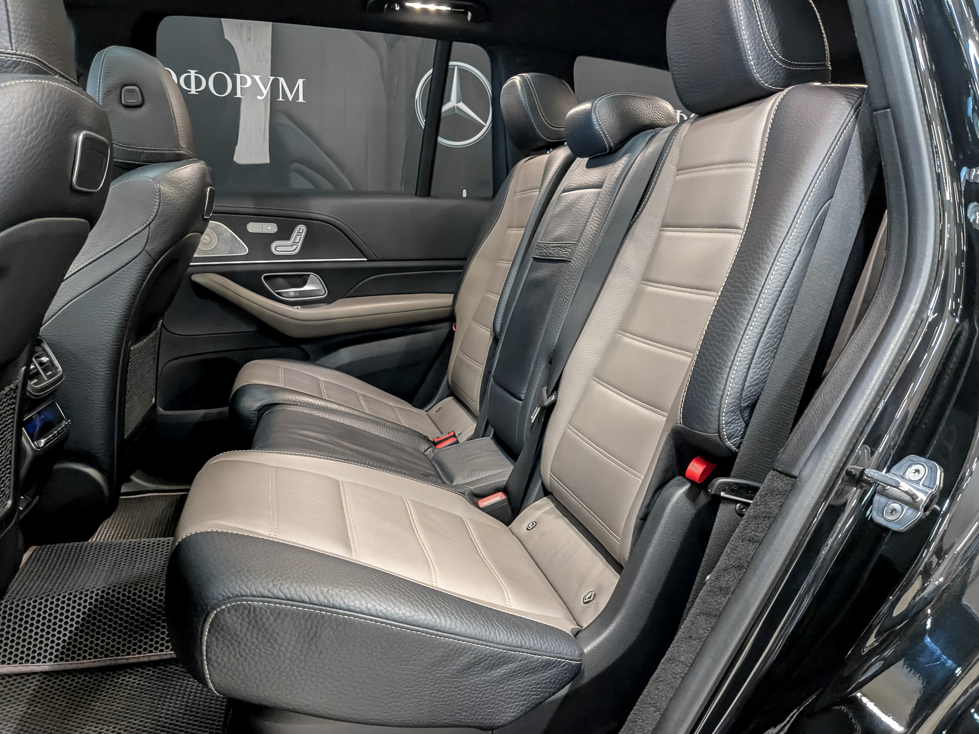 MERCEDES-BENZ GLS 3.00 (367 л.с), автомат, 2020, пробег 105 000 км