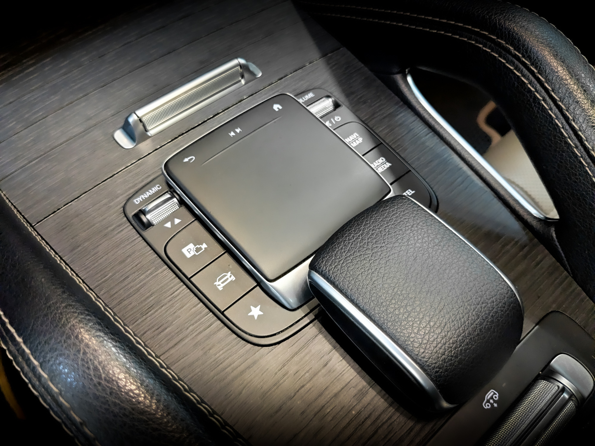 MERCEDES-BENZ GLS 3.00 (367 л.с), автомат, 2020, пробег 105 000 км