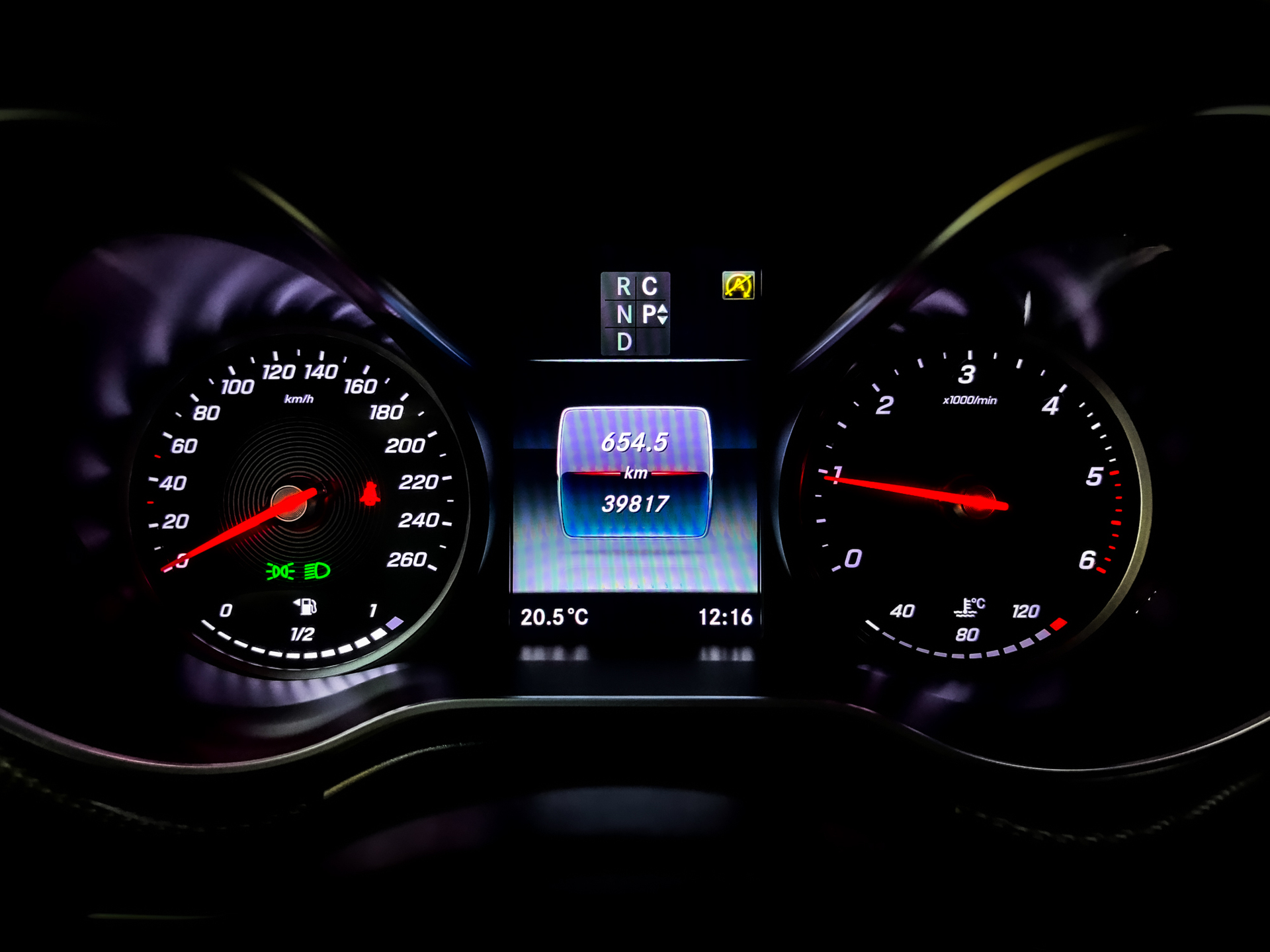 MERCEDES-BENZ V-Класс 2.10 (163 л.с), автомат, 2019, пробег 42 263 км
