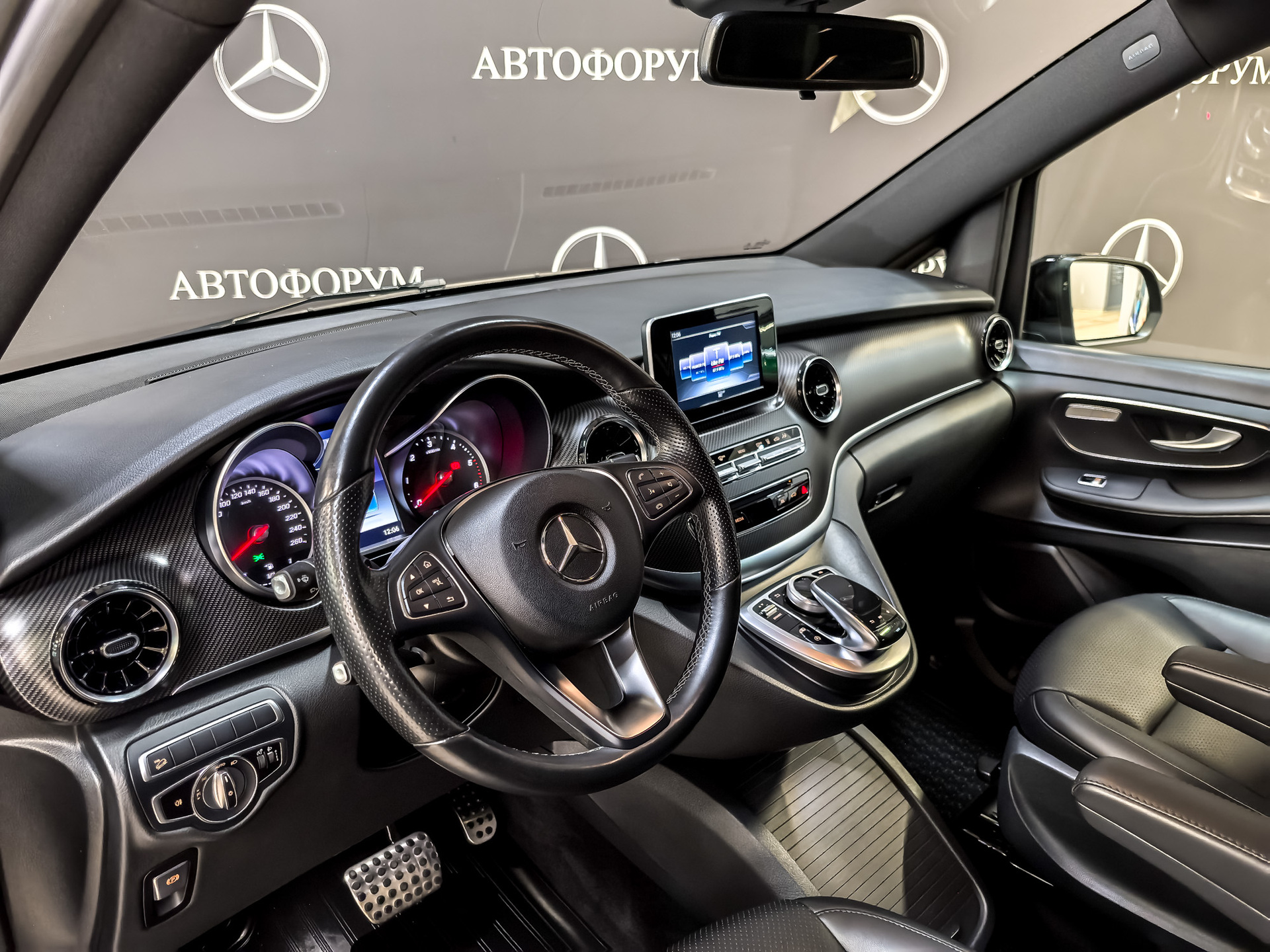 MERCEDES-BENZ V-Класс 2.10 (163 л.с), автомат, 2019, пробег 42 263 км