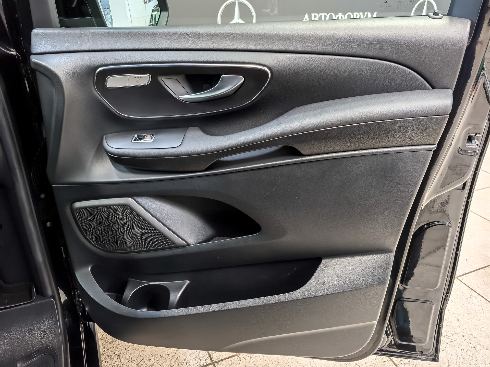 MERCEDES-BENZ V-Класс 2.10 (163 л.с), автомат, 2019, пробег 42 263 км