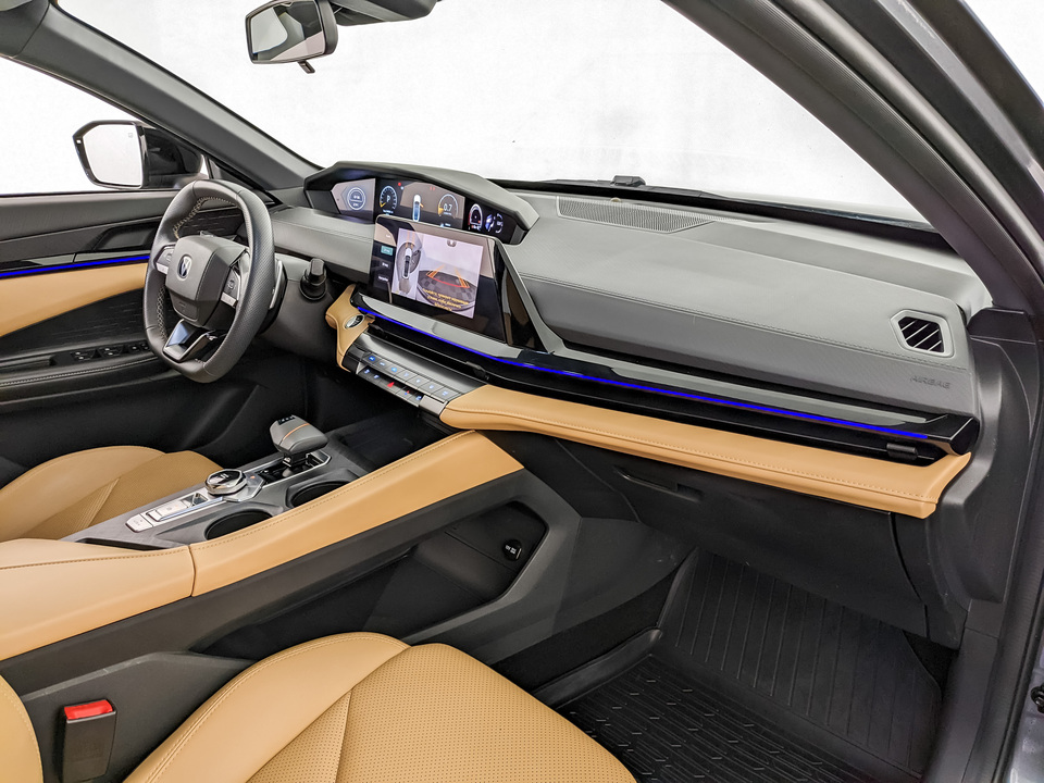 Фото Changan UNI-V с пробегом 54 095 км