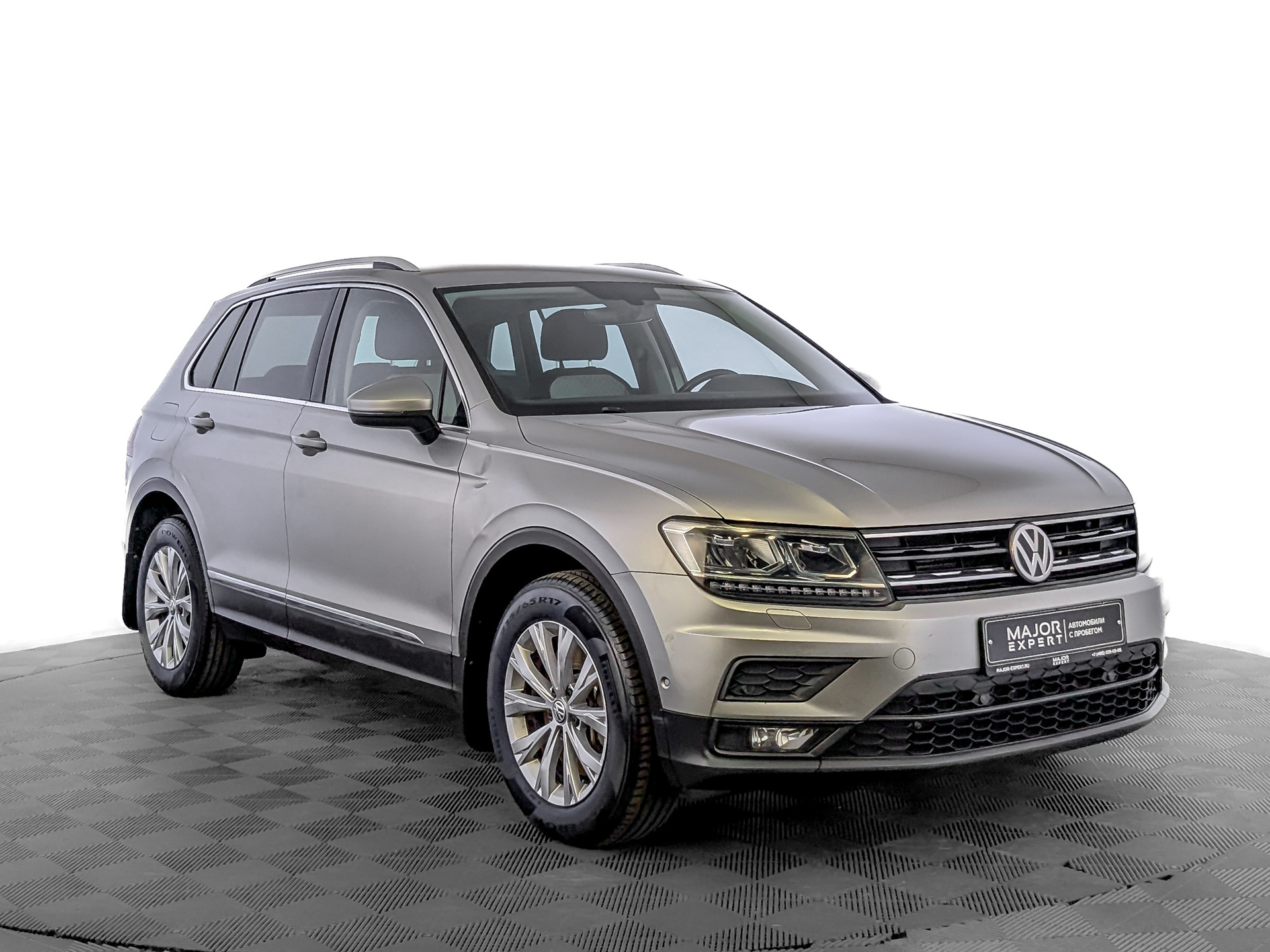 VOLKSWAGEN Tiguan 2.00 (180 л.с), автомат, 2018, пробег 183 054 км