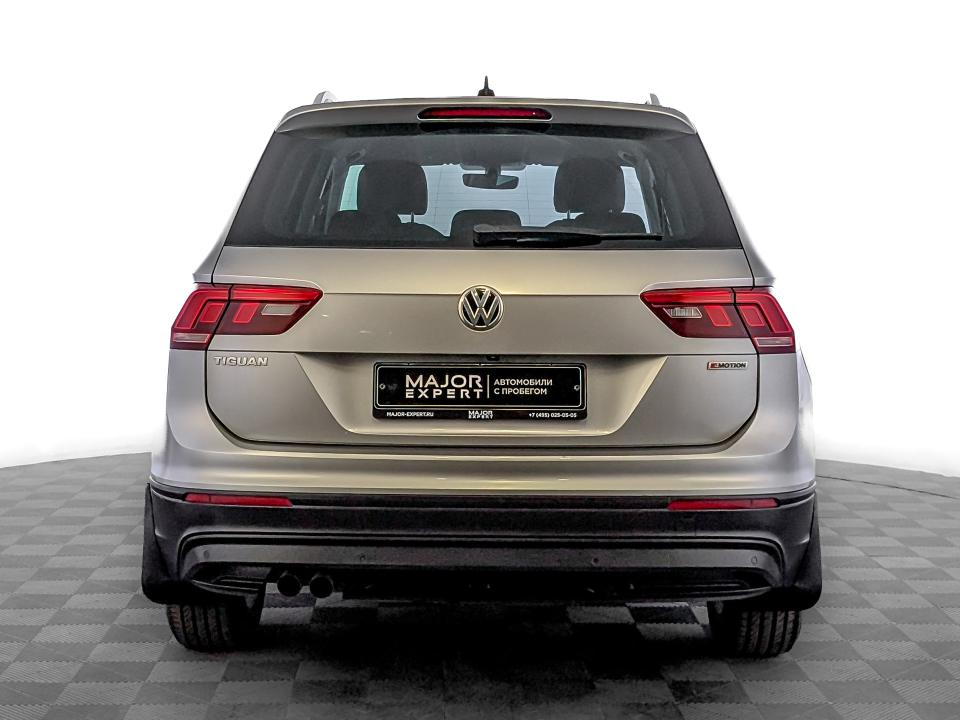 VOLKSWAGEN Tiguan 2.00 (180 л.с), автомат, 2018, пробег 183 054 км