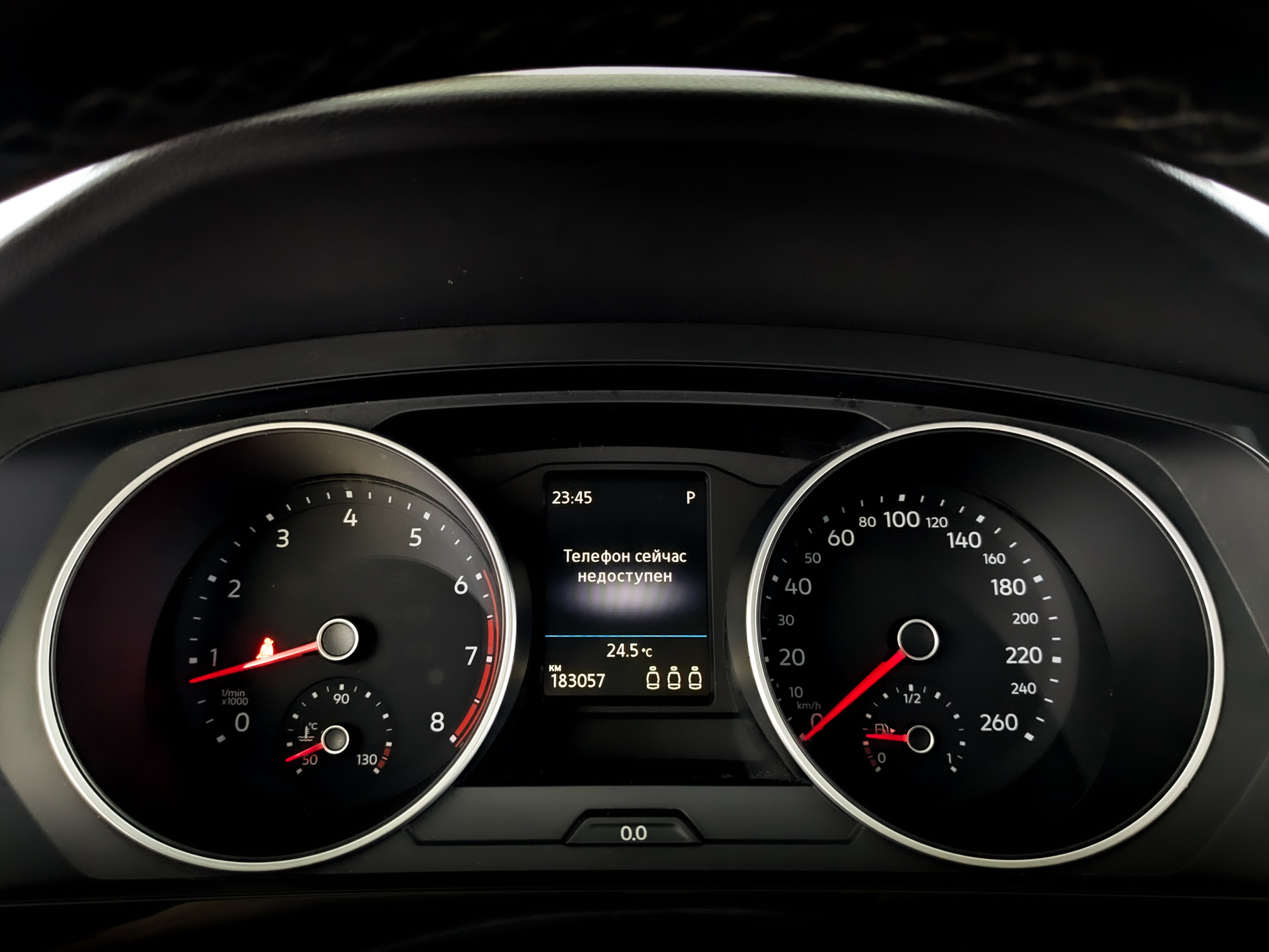 VOLKSWAGEN Tiguan 2.00 (180 л.с), автомат, 2018, пробег 183 054 км