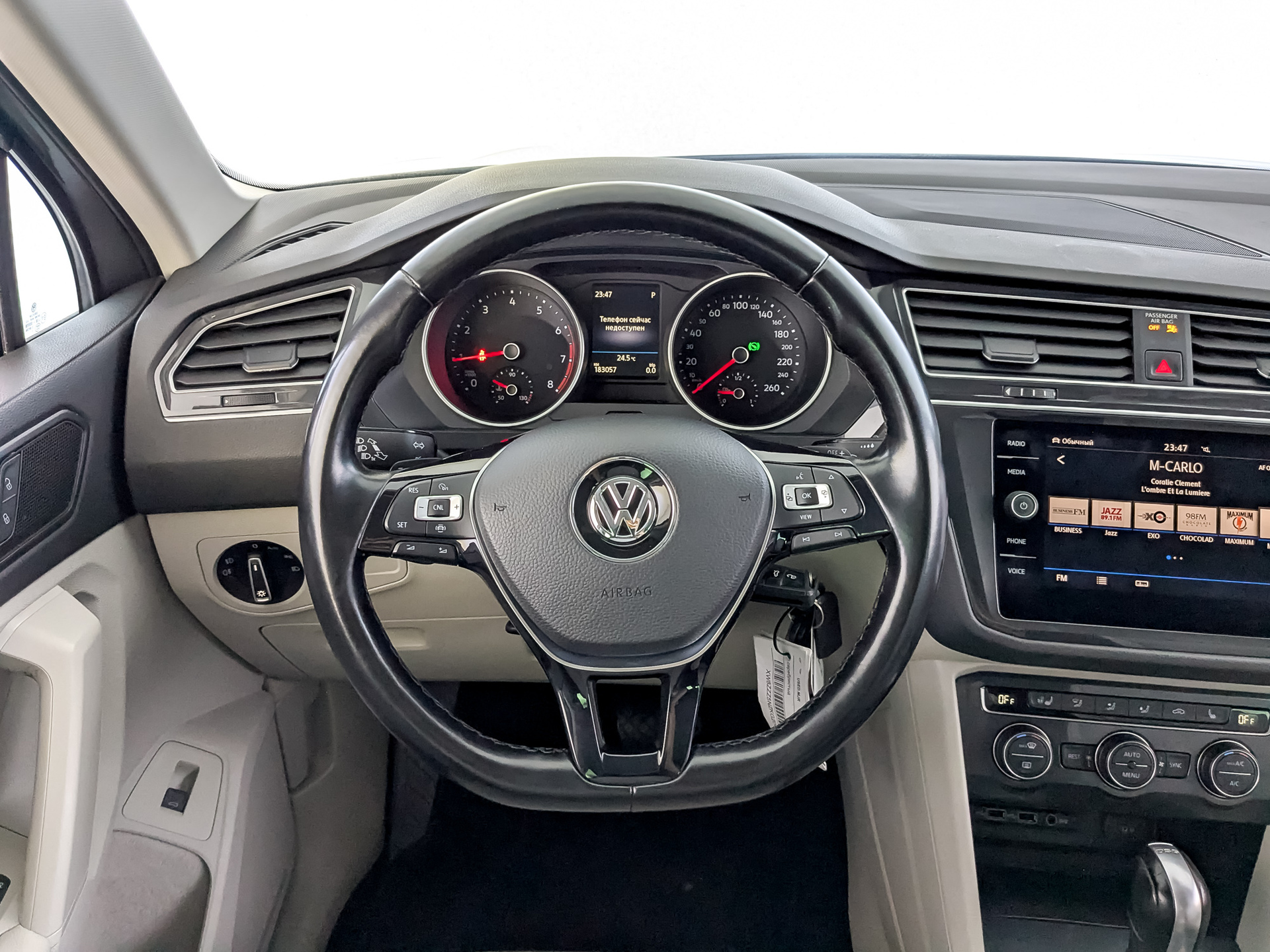 VOLKSWAGEN Tiguan 2.00 (180 л.с), автомат, 2018, пробег 183 054 км