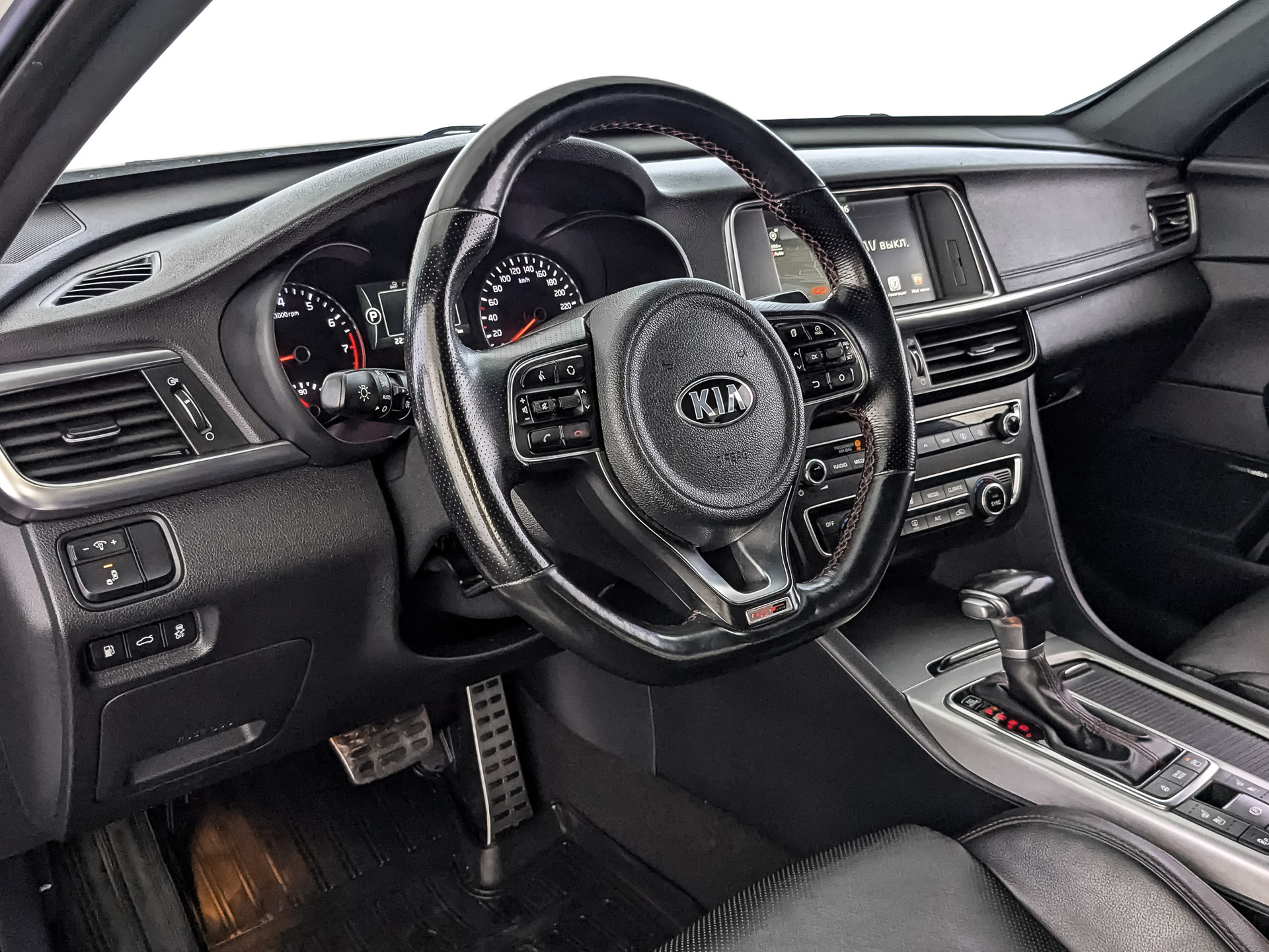 KIA Optima 2.40 (188 л.с), автомат, 2018, пробег 152 000 км