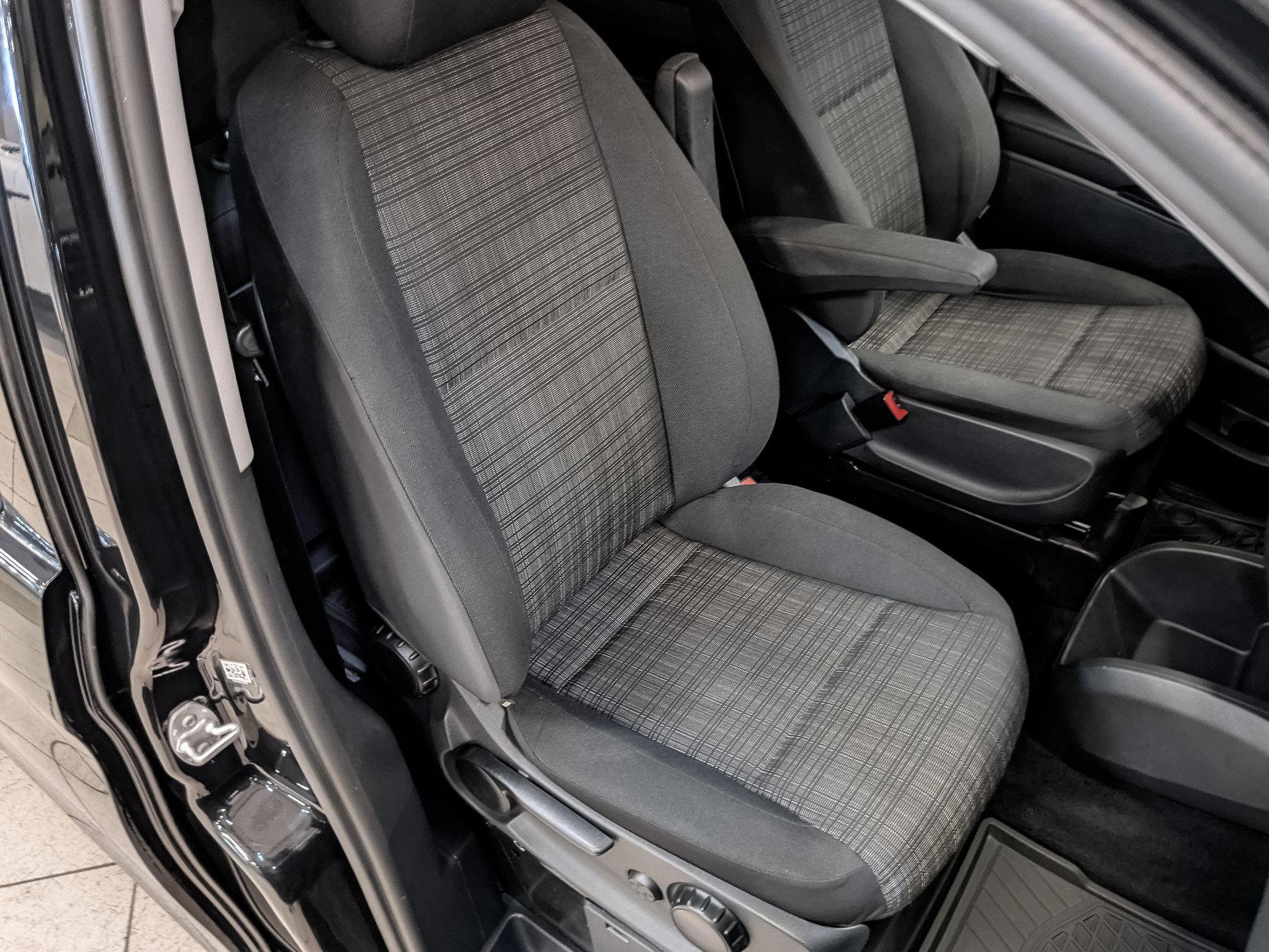 MERCEDES-BENZ Vito 2.10 (136 л.с), автомат, 2019, пробег 160 621 км