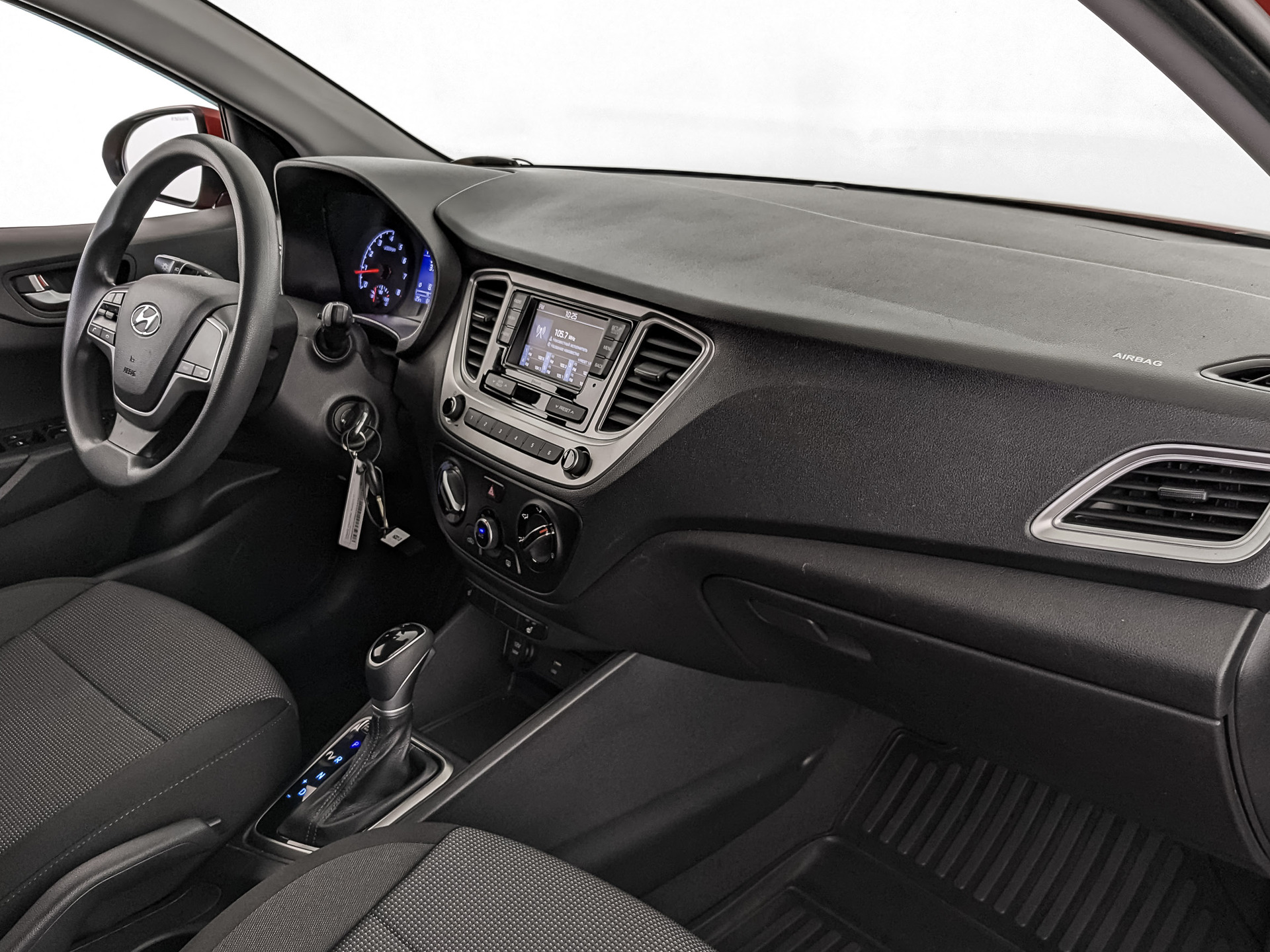 HYUNDAI Solaris 1.60 (123 л.с), автомат, 2021, пробег 64 845 км
