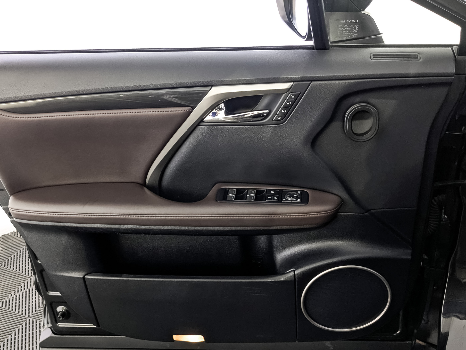 LEXUS RX 2.00 (238 л.с), автомат, 2017, пробег 248 591 км