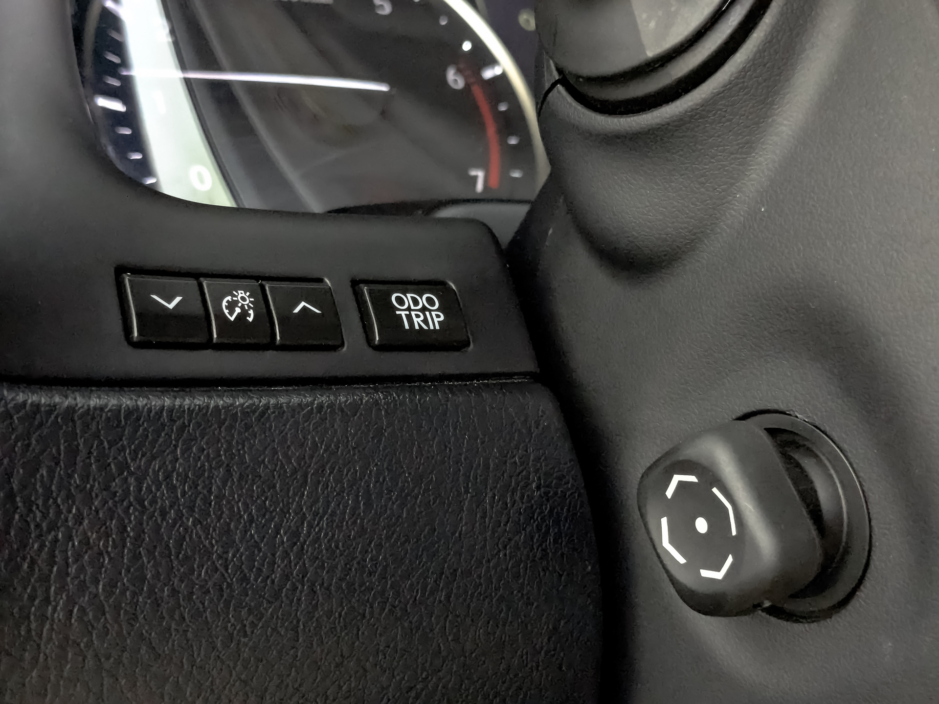 LEXUS RX 2.00 (238 л.с), автомат, 2017, пробег 248 591 км