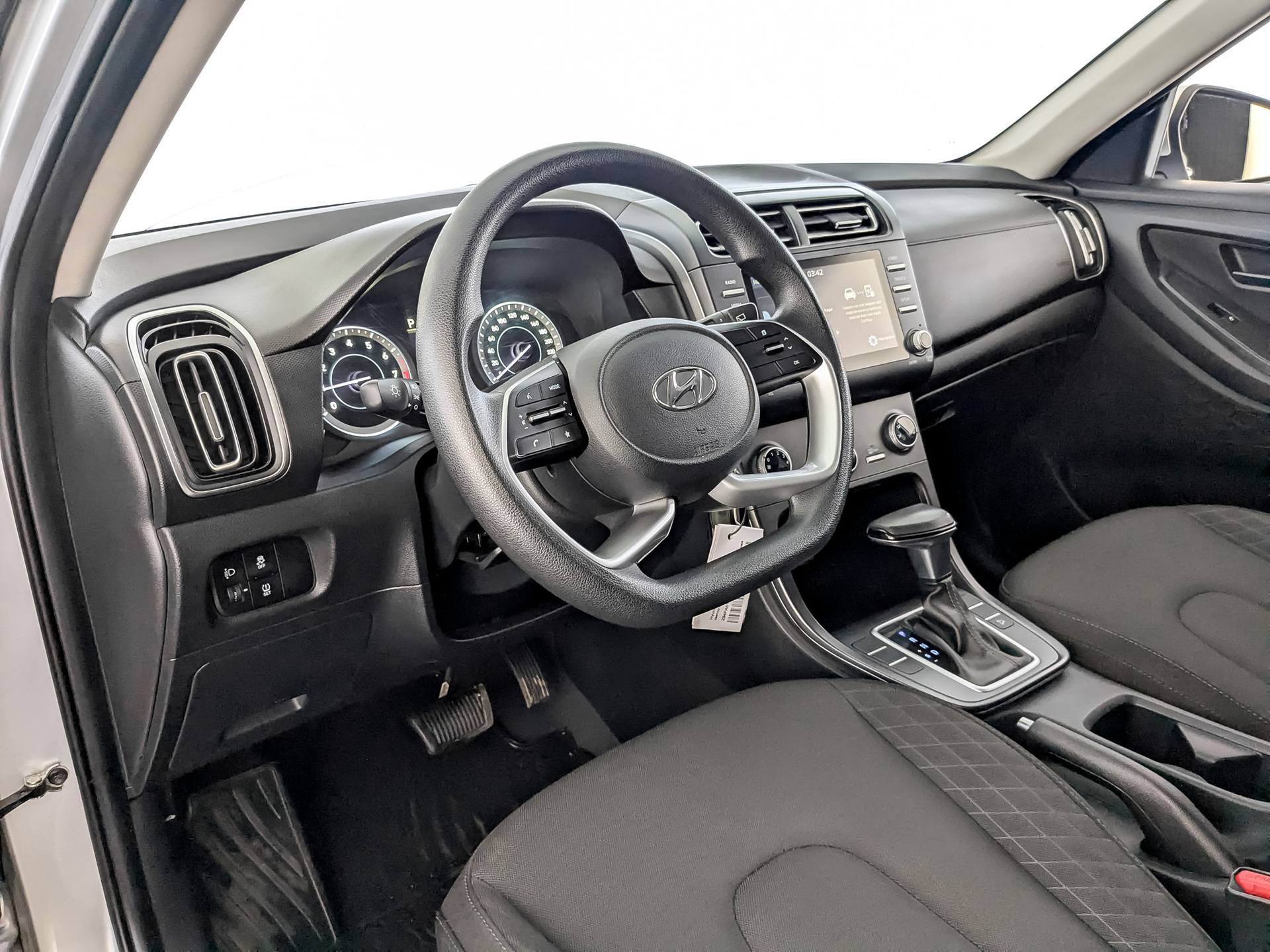 HYUNDAI Creta 1.60 (123 л.с), автомат, 2022, пробег 49 935 км