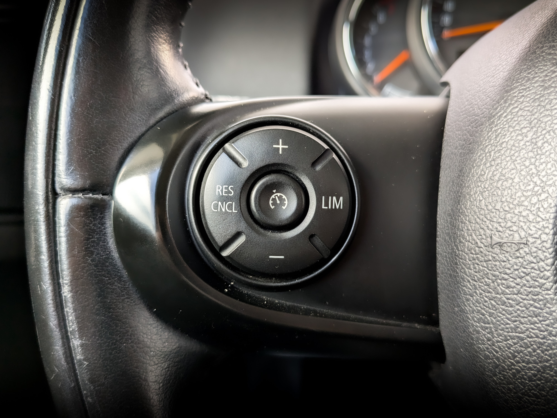 MINI Countryman 1.50 (136 л.с), автомат, 2018, пробег 103 996 км