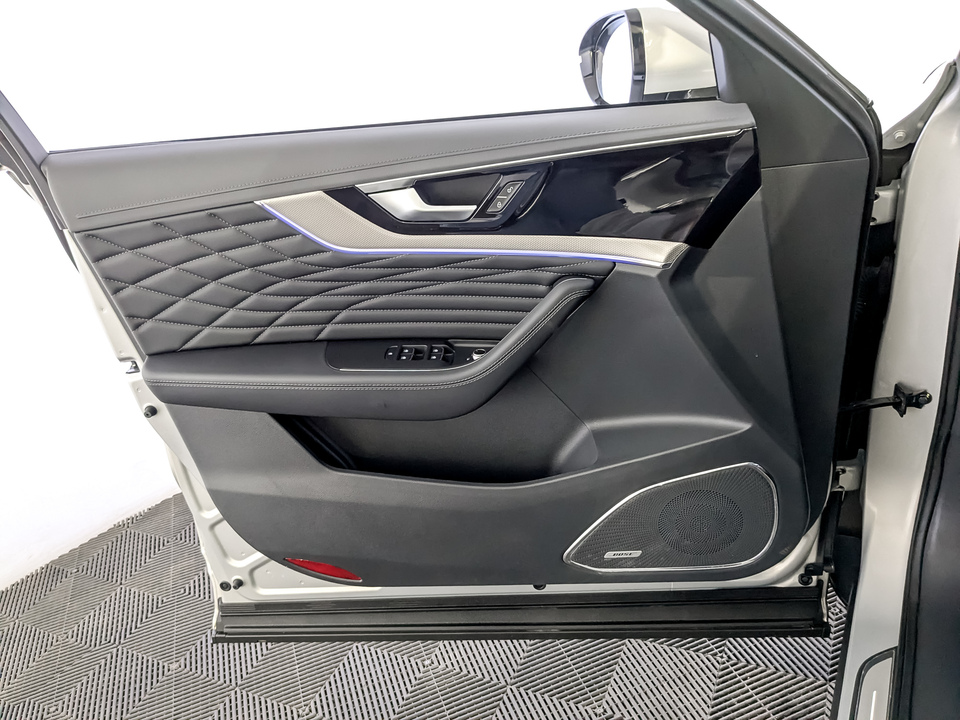 Фото Hongqi HS5 с пробегом 29700 км