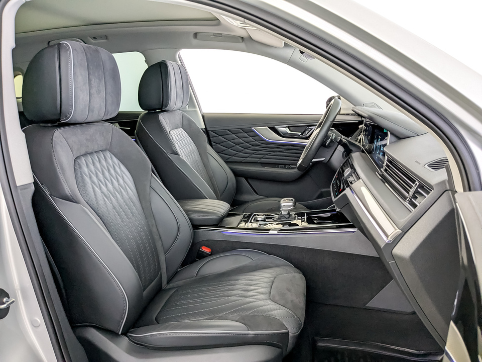 Фото Hongqi HS5 с пробегом 29700 км
