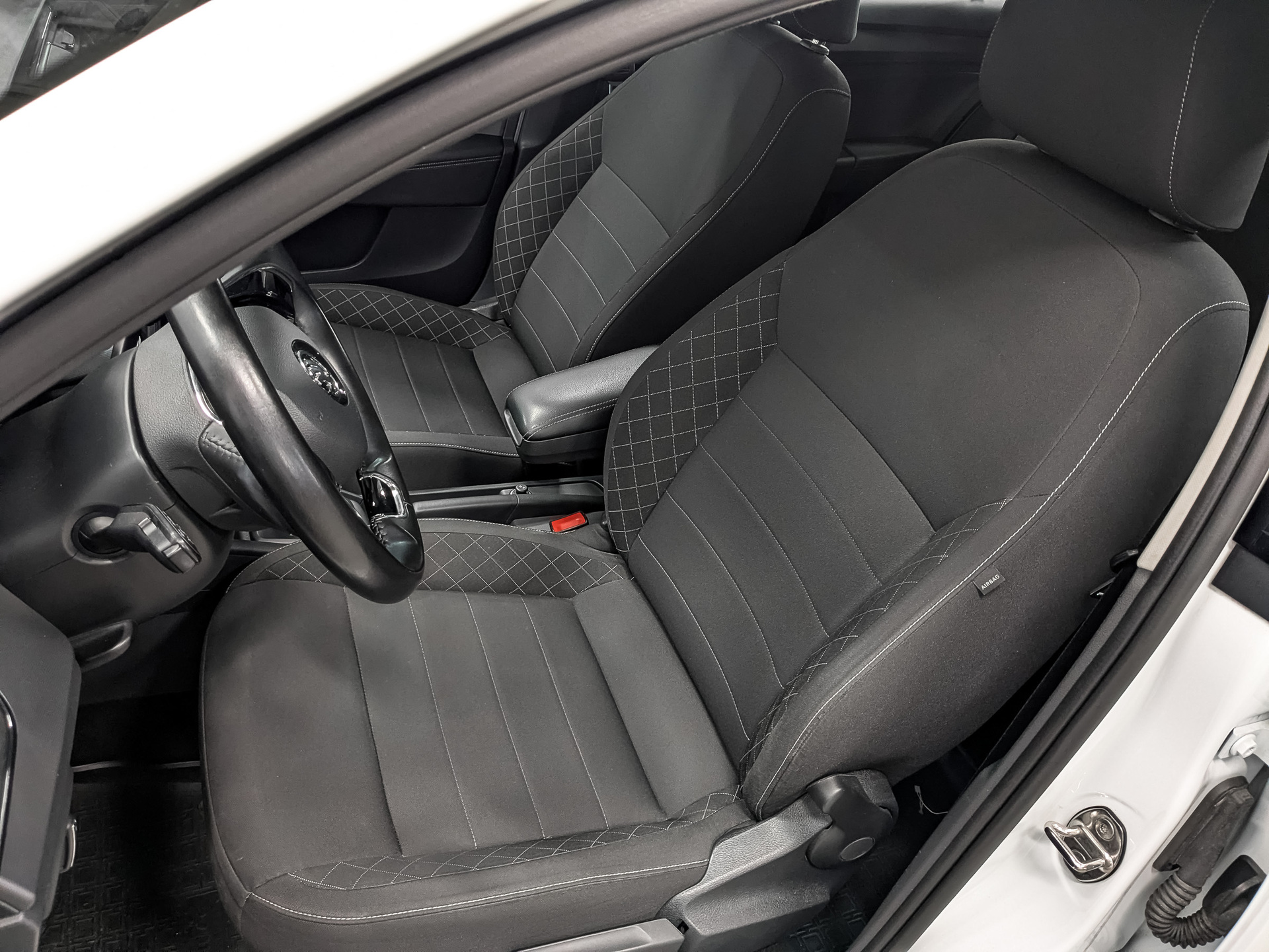SKODA Rapid II 1.60 (110 л.с), автомат, 2020, пробег 80 698 км