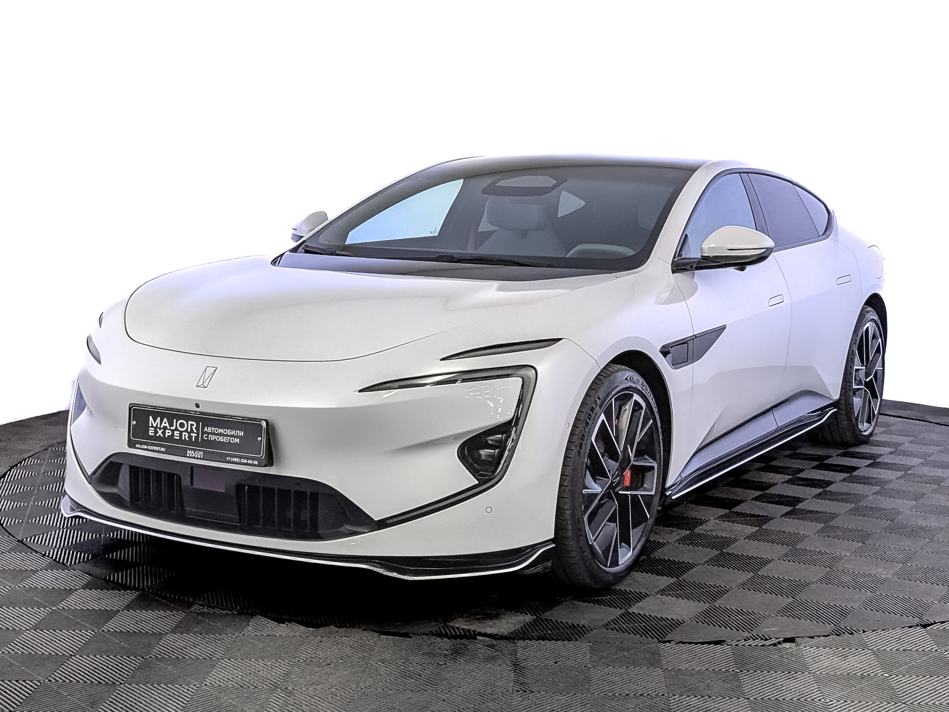 AVATR 12 0.00 (149 л.с), автомат, 2024, пробег 43 785 км