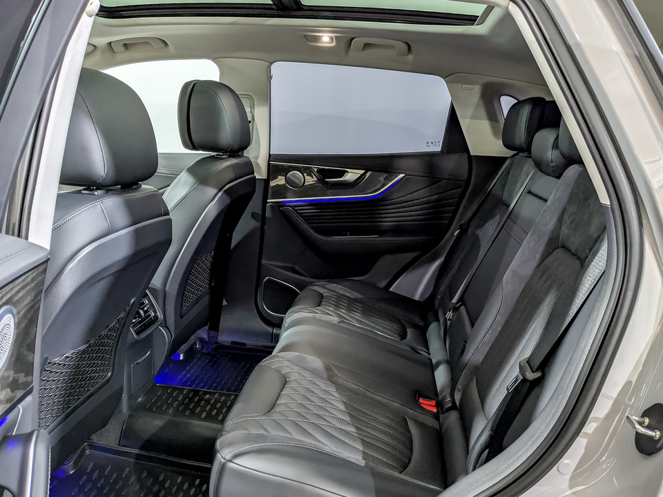 Фото Hongqi HS5 с пробегом 20959 км