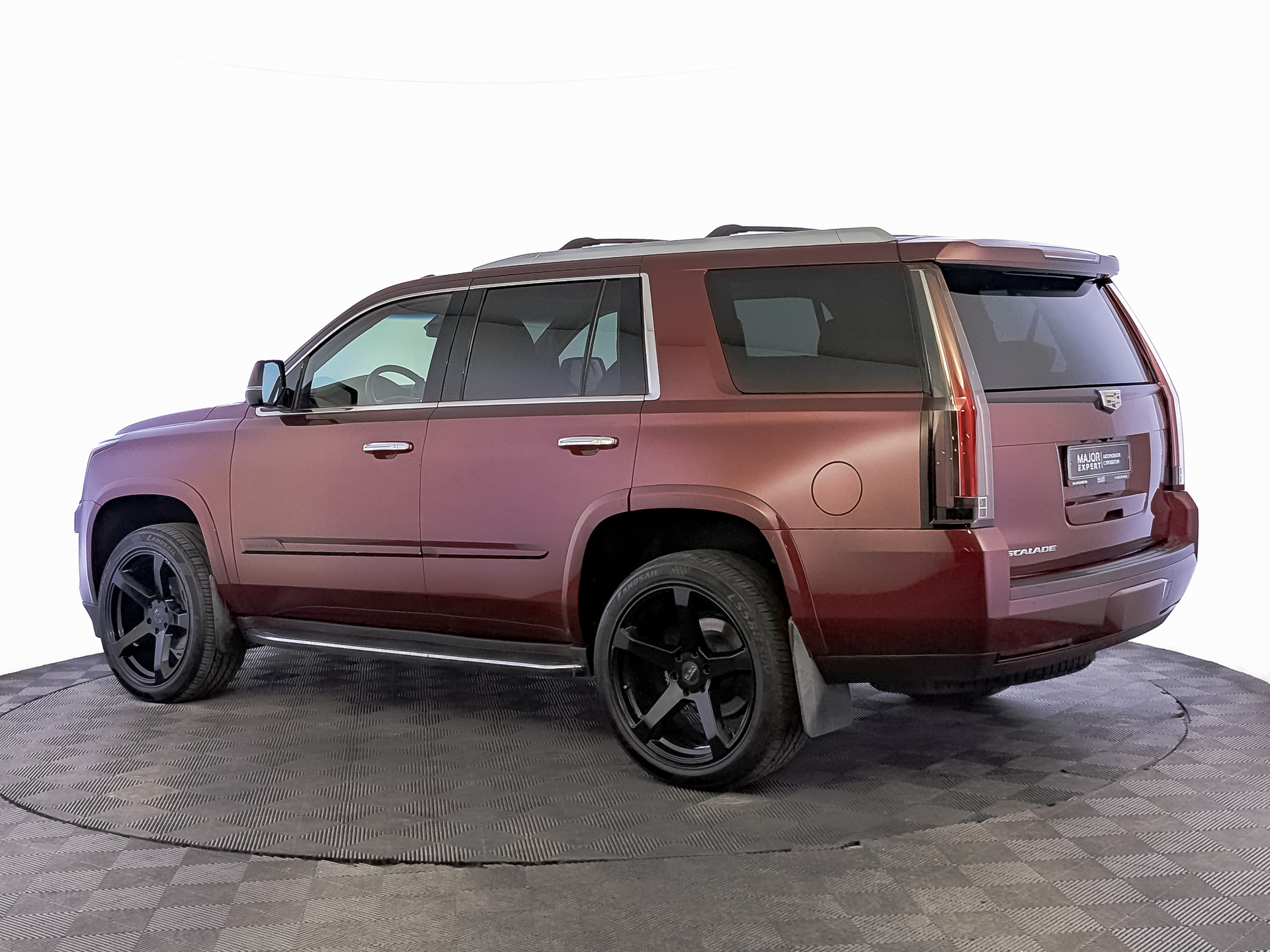 CADILLAC Escalade 6.20 (409 л.с), автомат, 2016, пробег 88 981 км