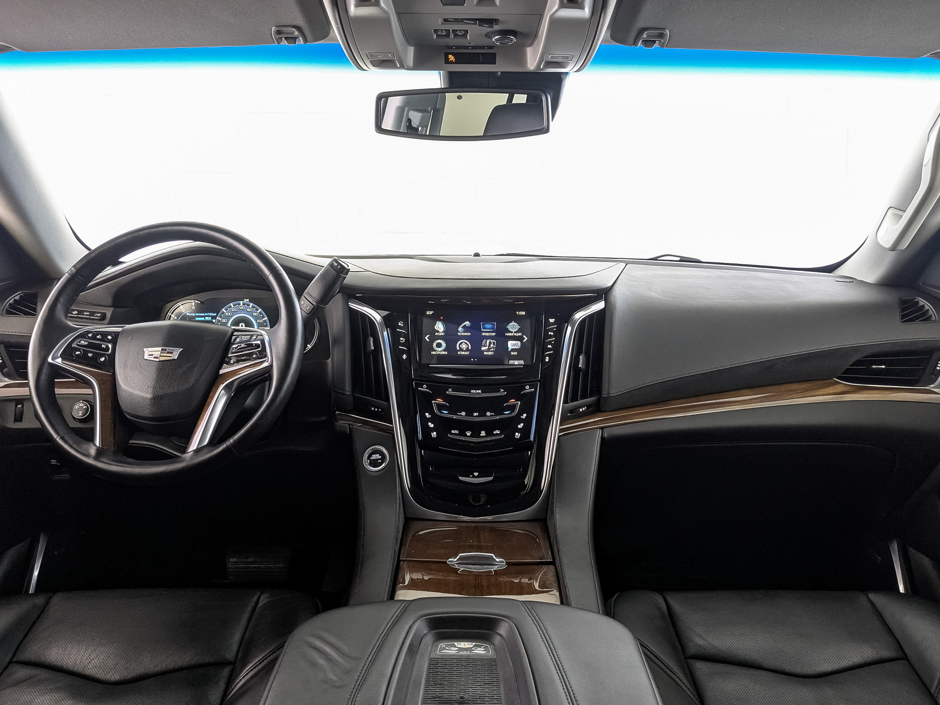 CADILLAC Escalade 6.20 (409 л.с), автомат, 2016, пробег 88 981 км