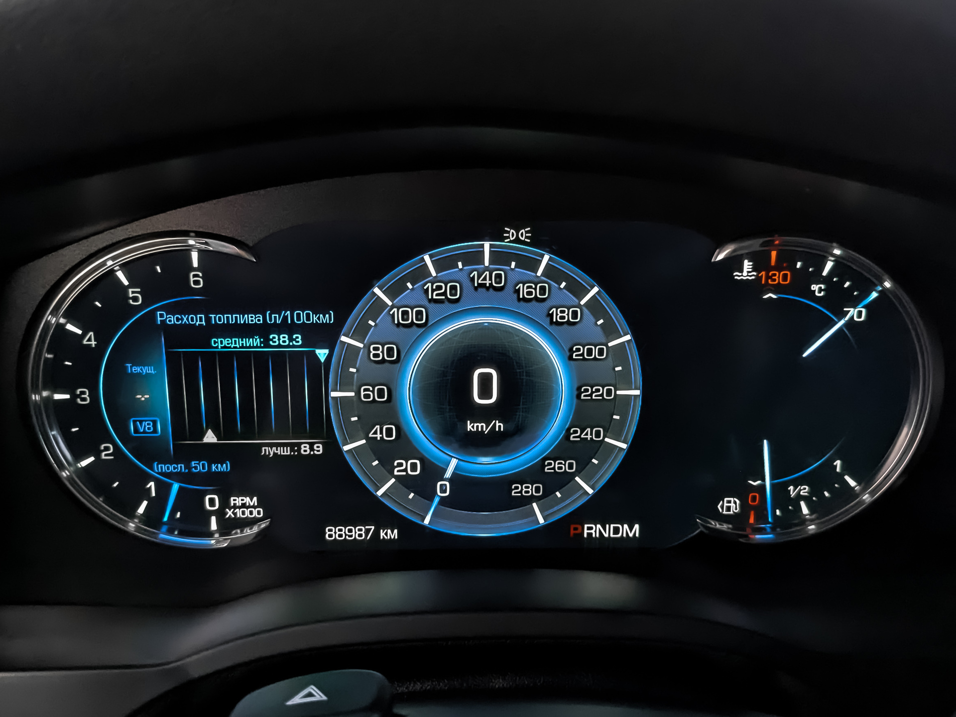 CADILLAC Escalade 6.20 (409 л.с), автомат, 2016, пробег 88 981 км
