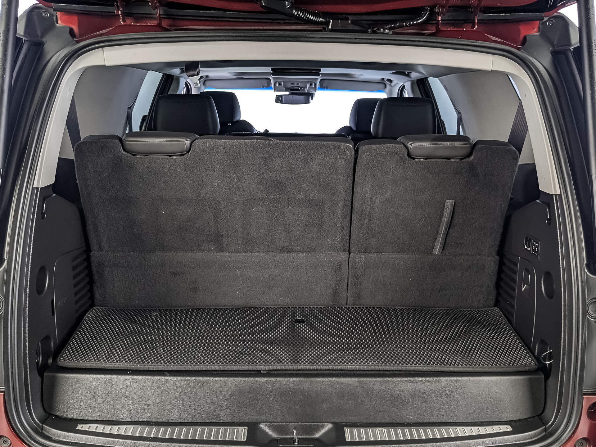 CADILLAC Escalade 6.20 (409 л.с), автомат, 2016, пробег 88 981 км