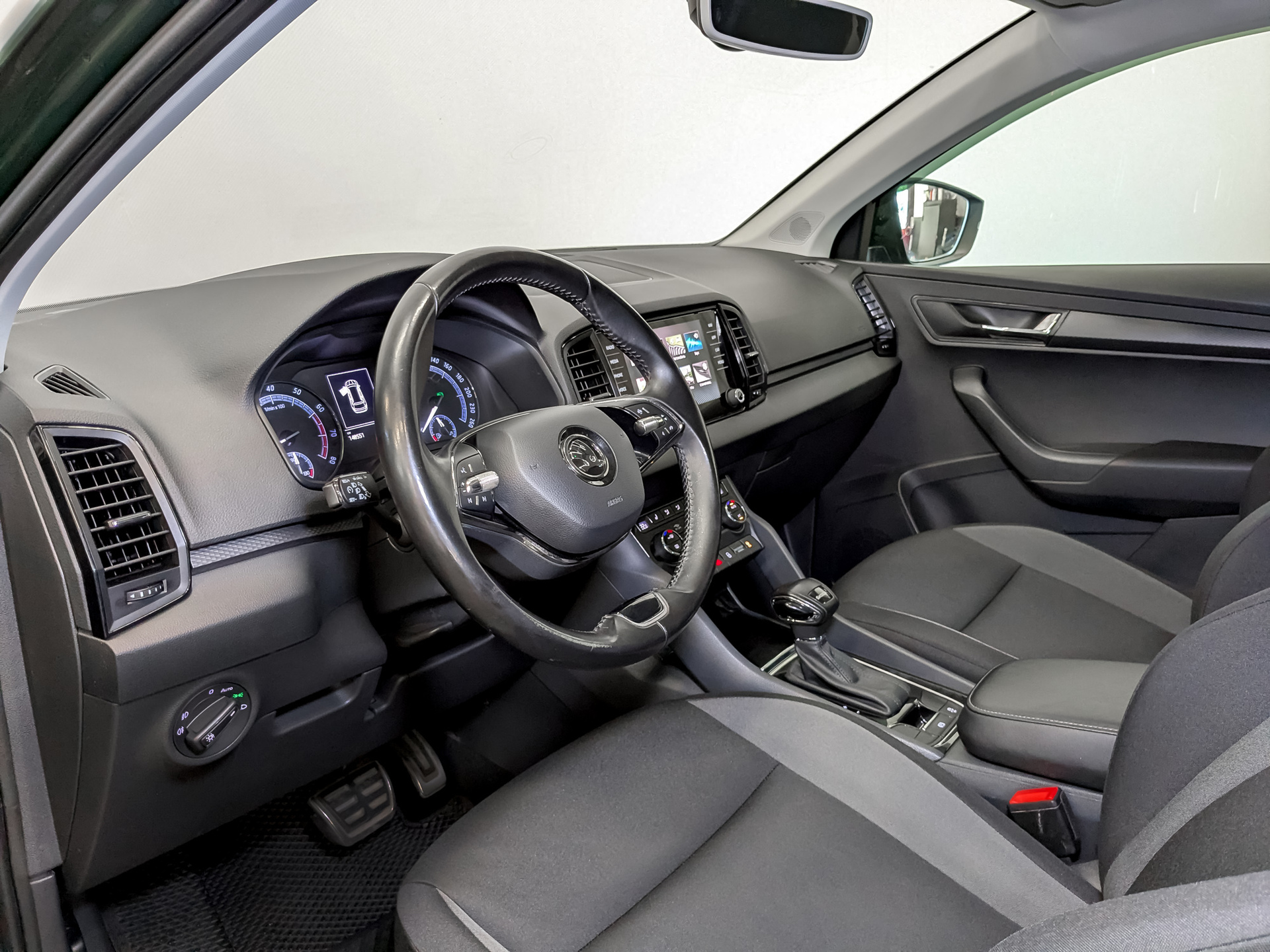 SKODA Karoq 1.40 (150 л.с), автомат, 2020, пробег 148 551 км