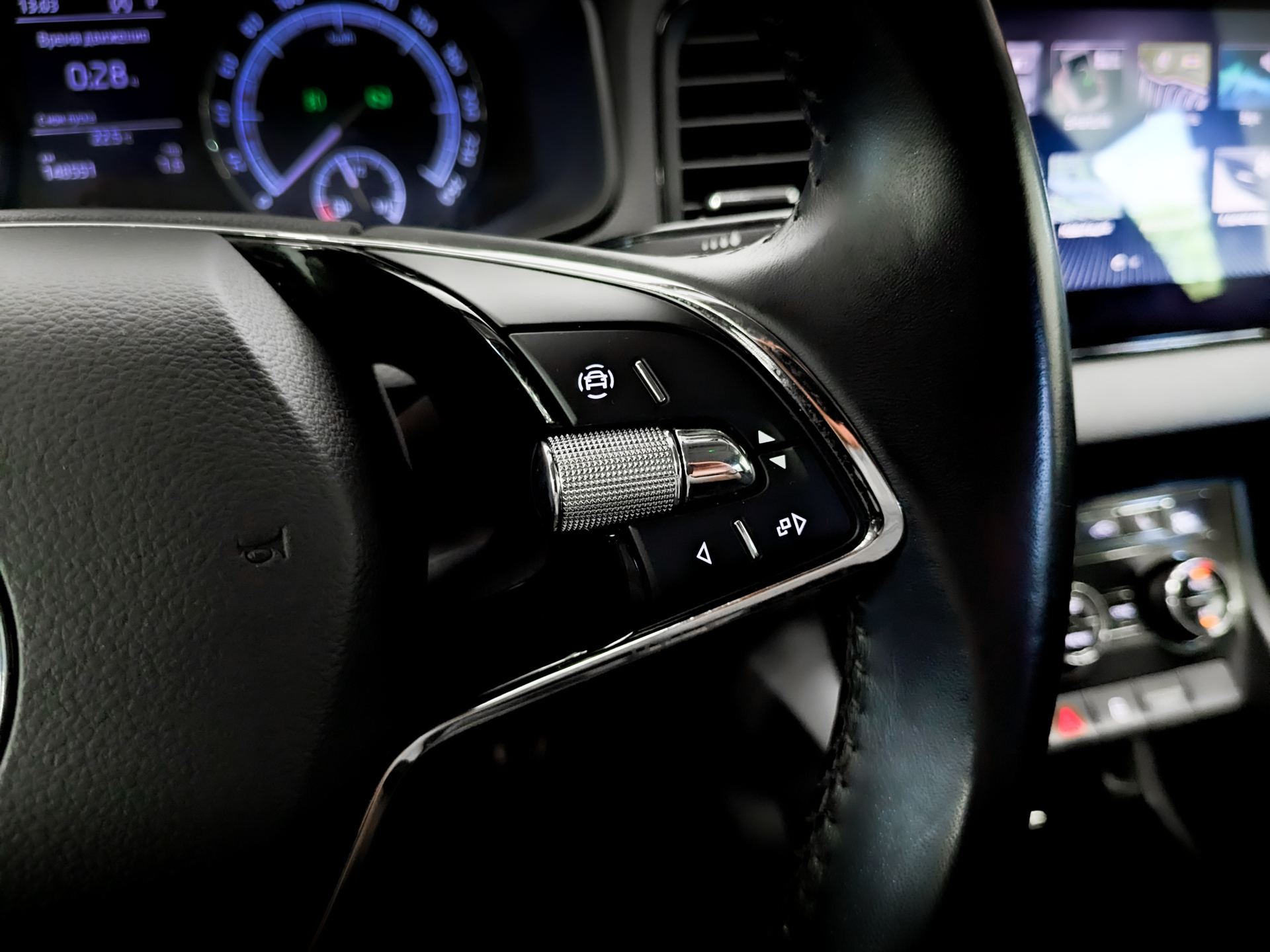 SKODA Karoq 1.40 (150 л.с), автомат, 2020, пробег 148 551 км